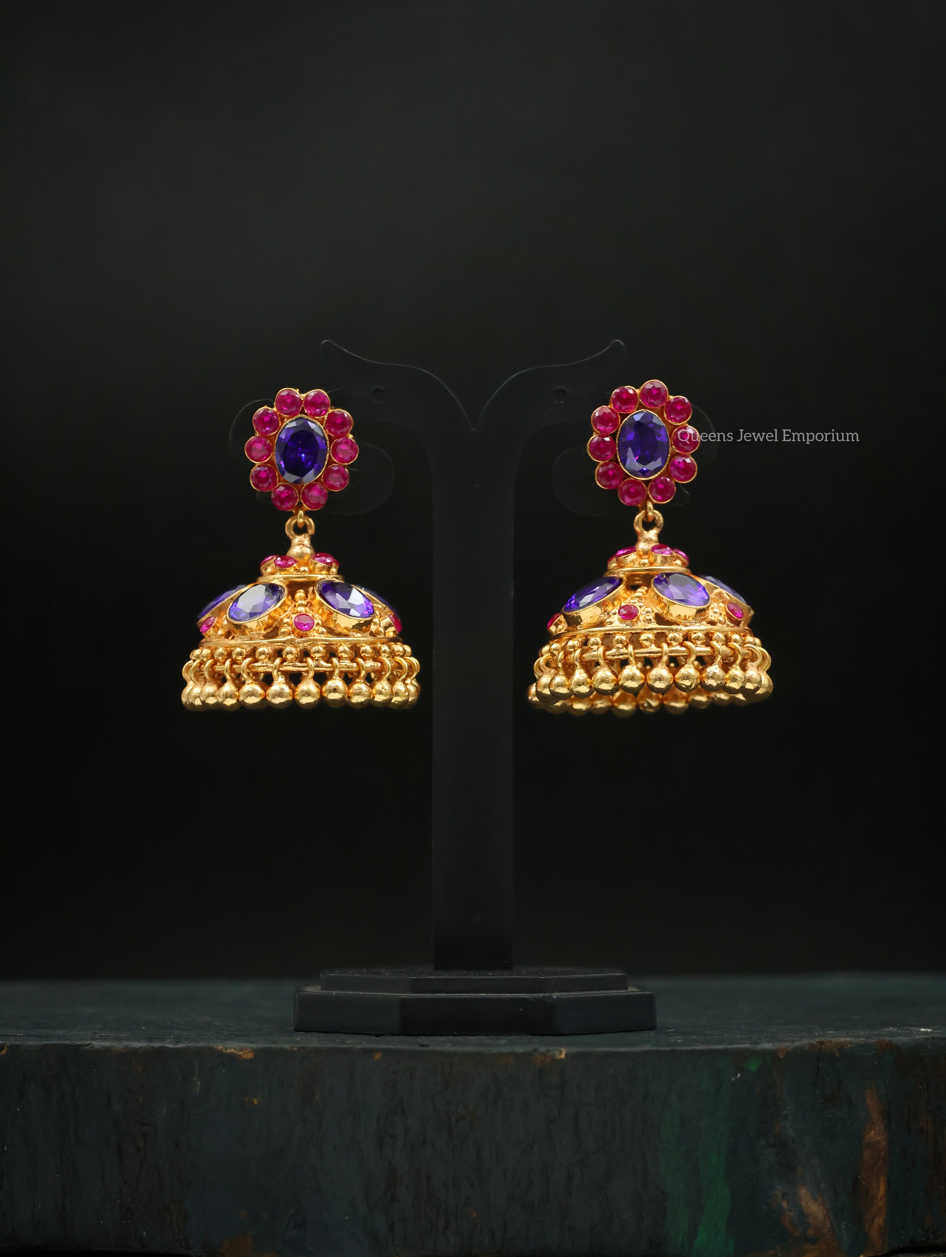 Savithri Jhumka