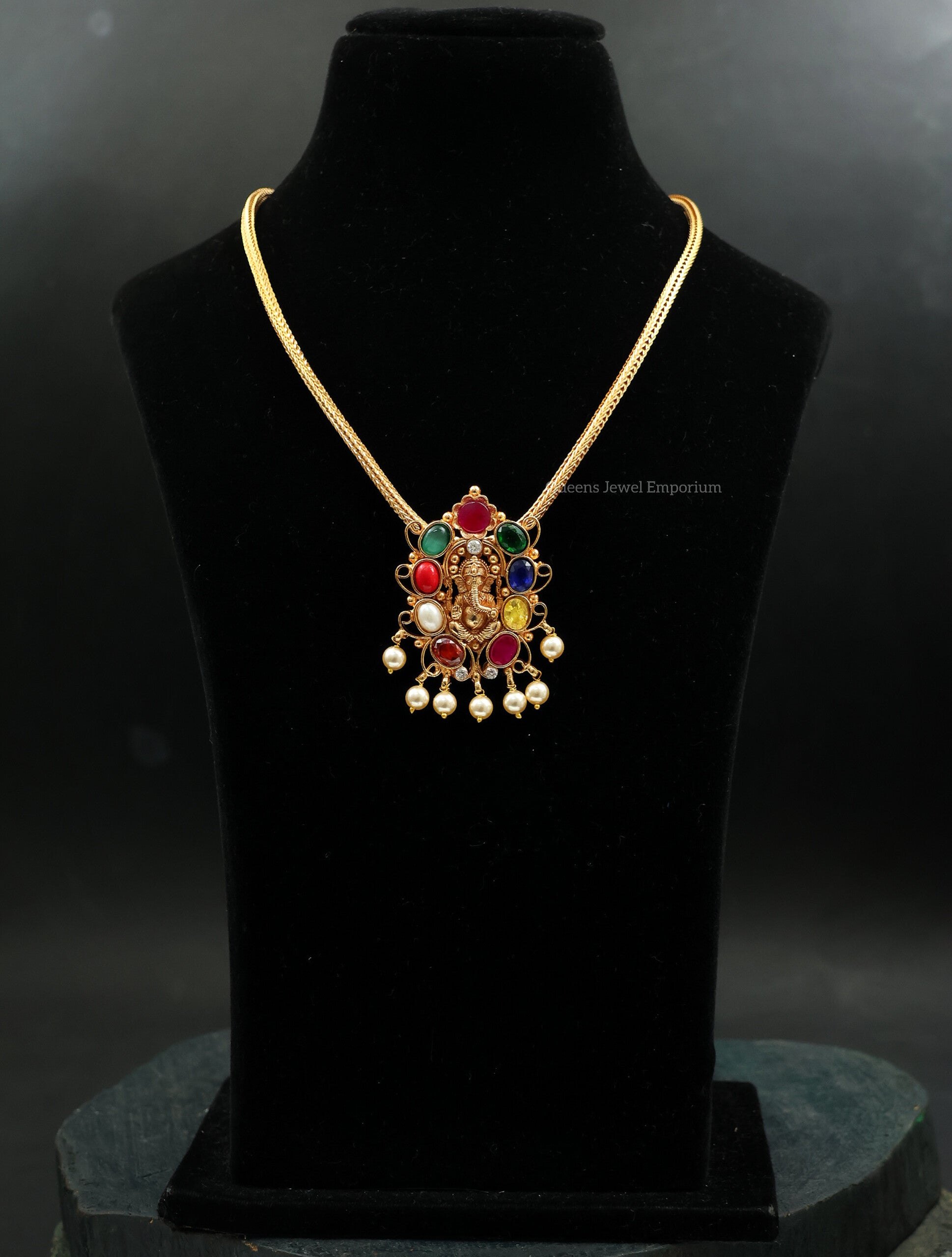 Ratna Ganapathy Pendant