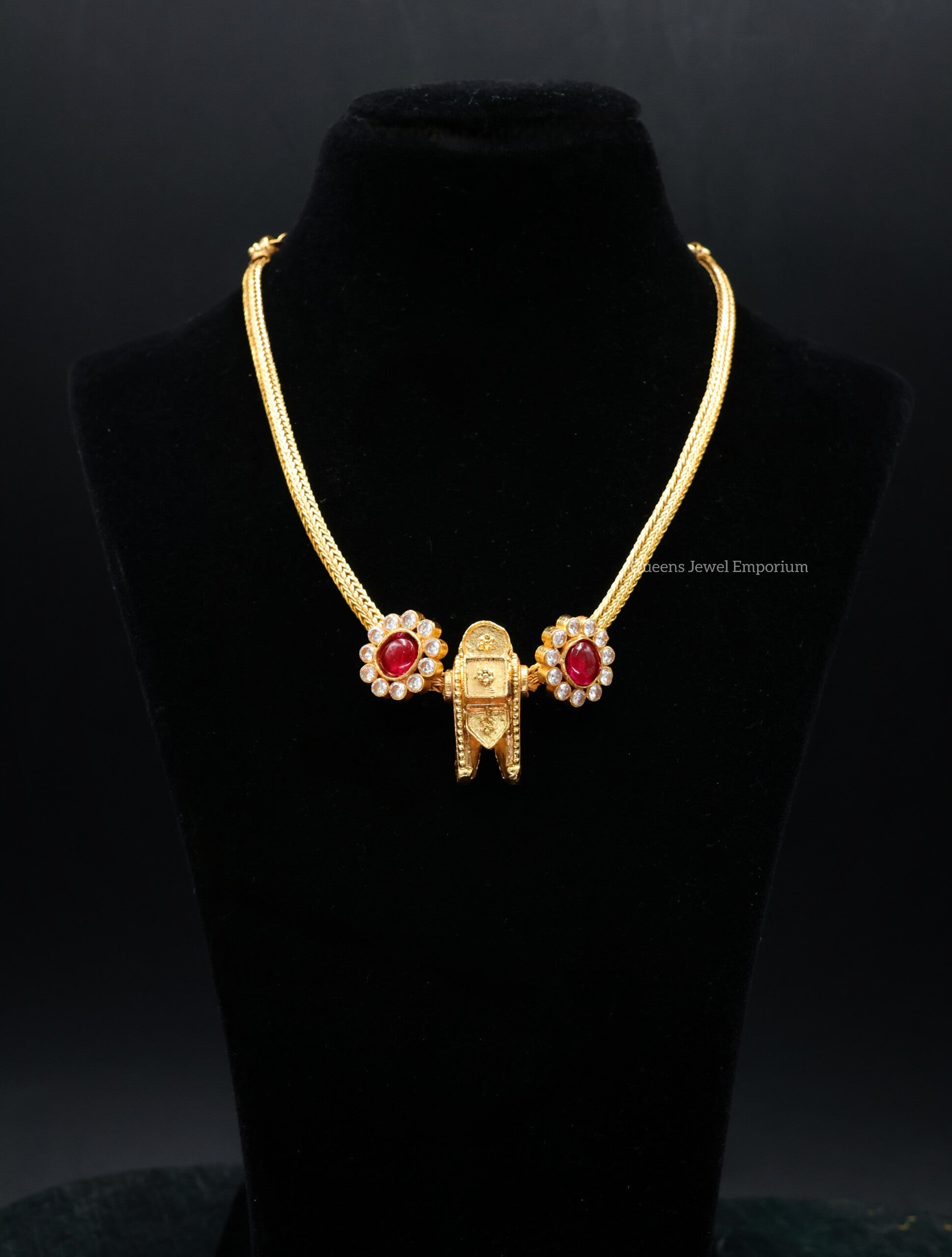 Kasthuri Necklace