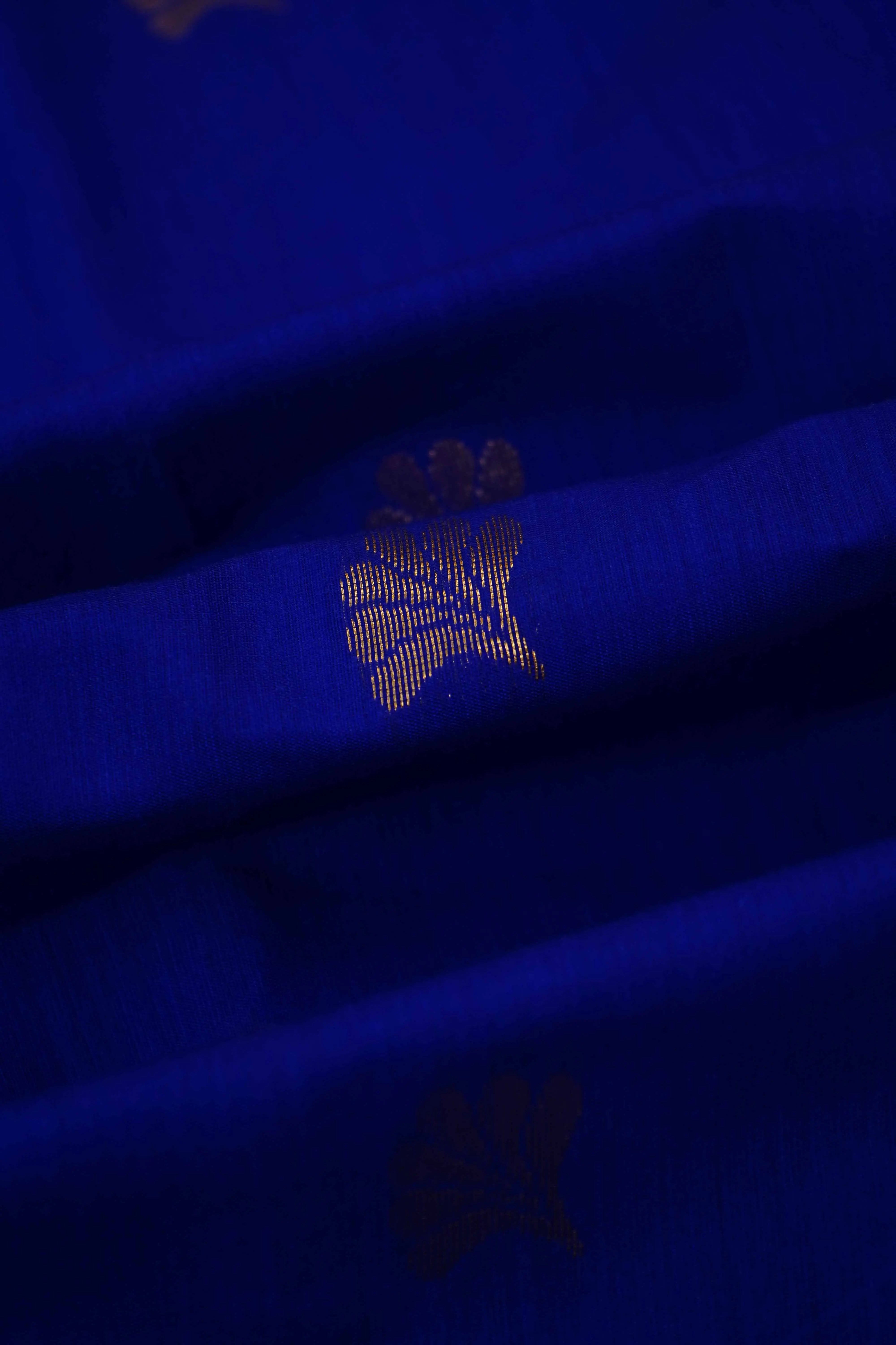 IRIS BLUE PURE SILK COTTON - Queens Jewel Emporium