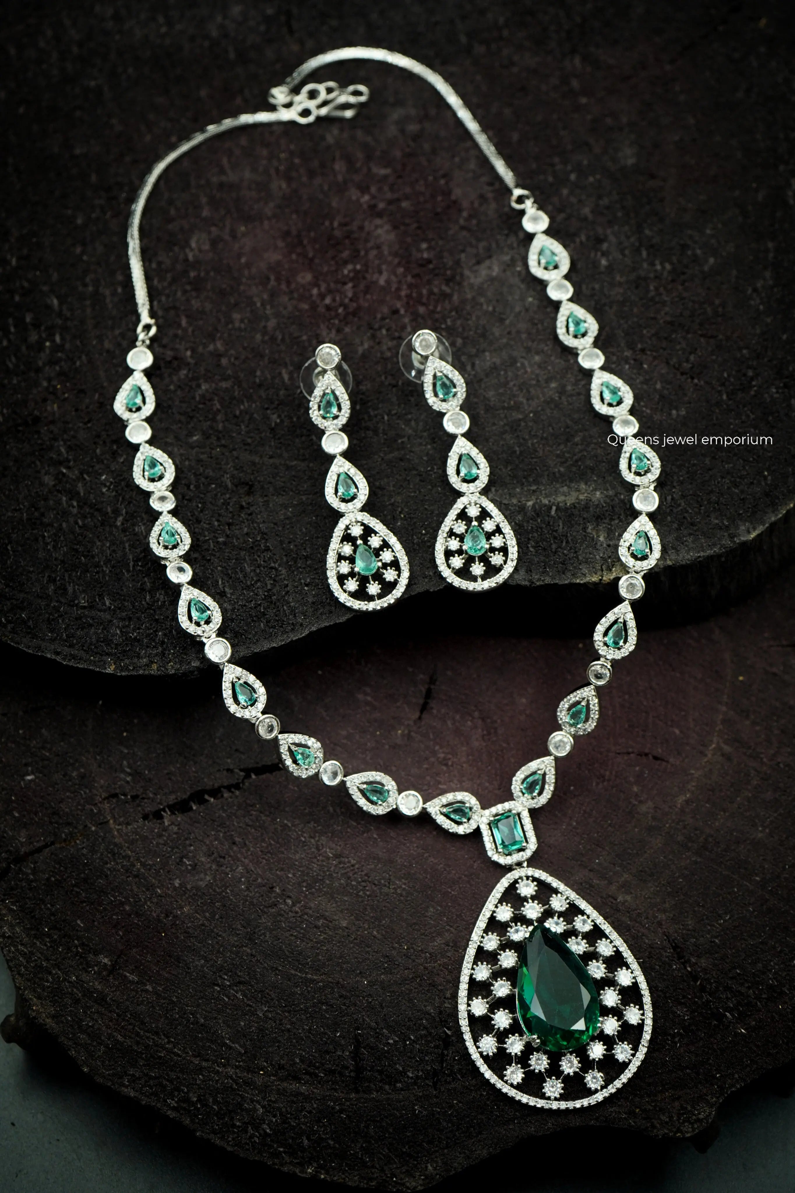 JHANVIKA NECKLACE - Queens Jewel Emporium
