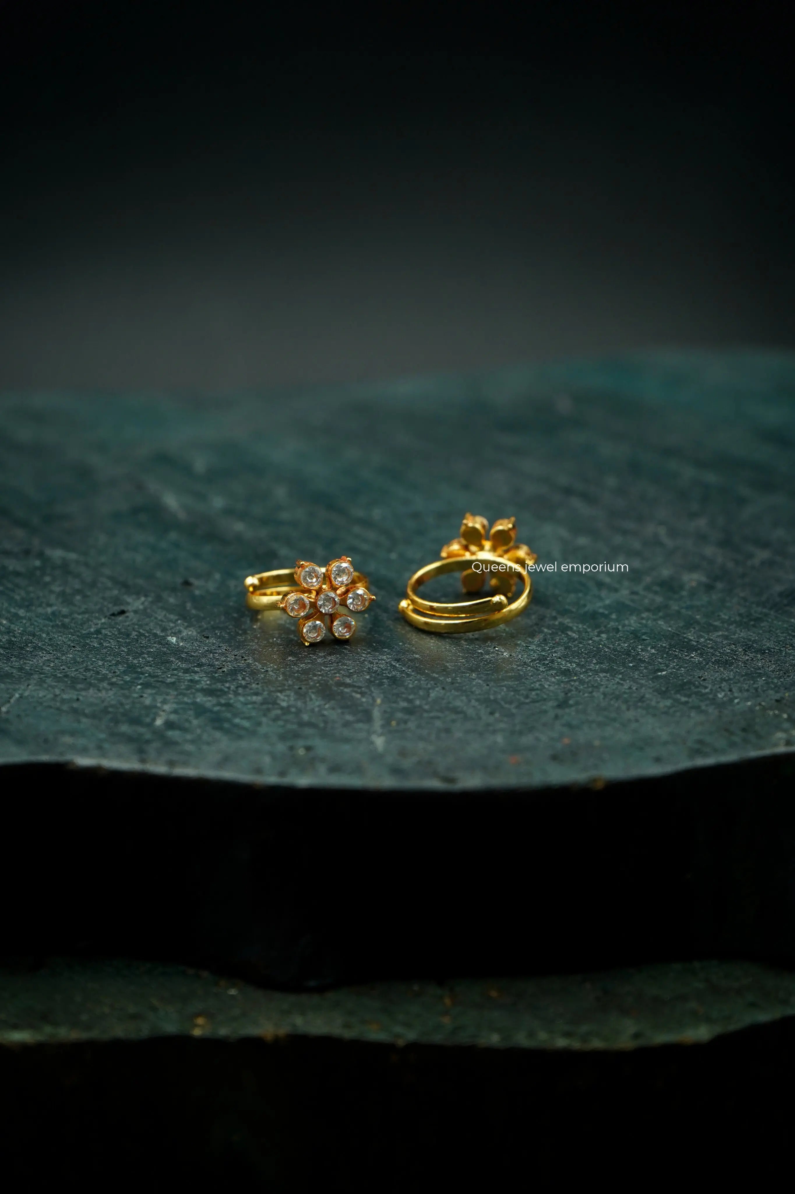 KANIKA TOE RING - Queens Jewel Emporium
