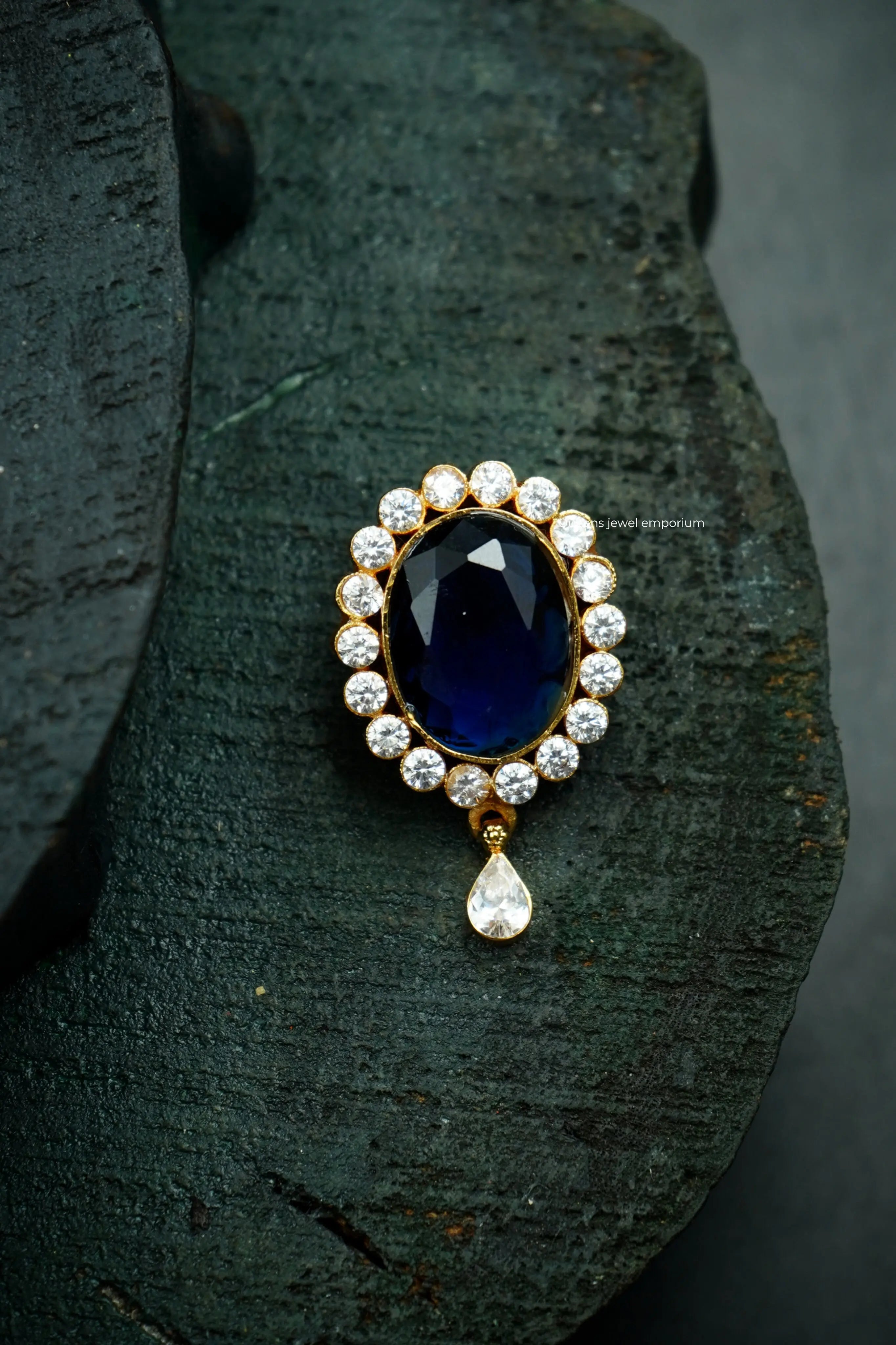 KARNIKA PENDANT - Queens Jewel Emporium
