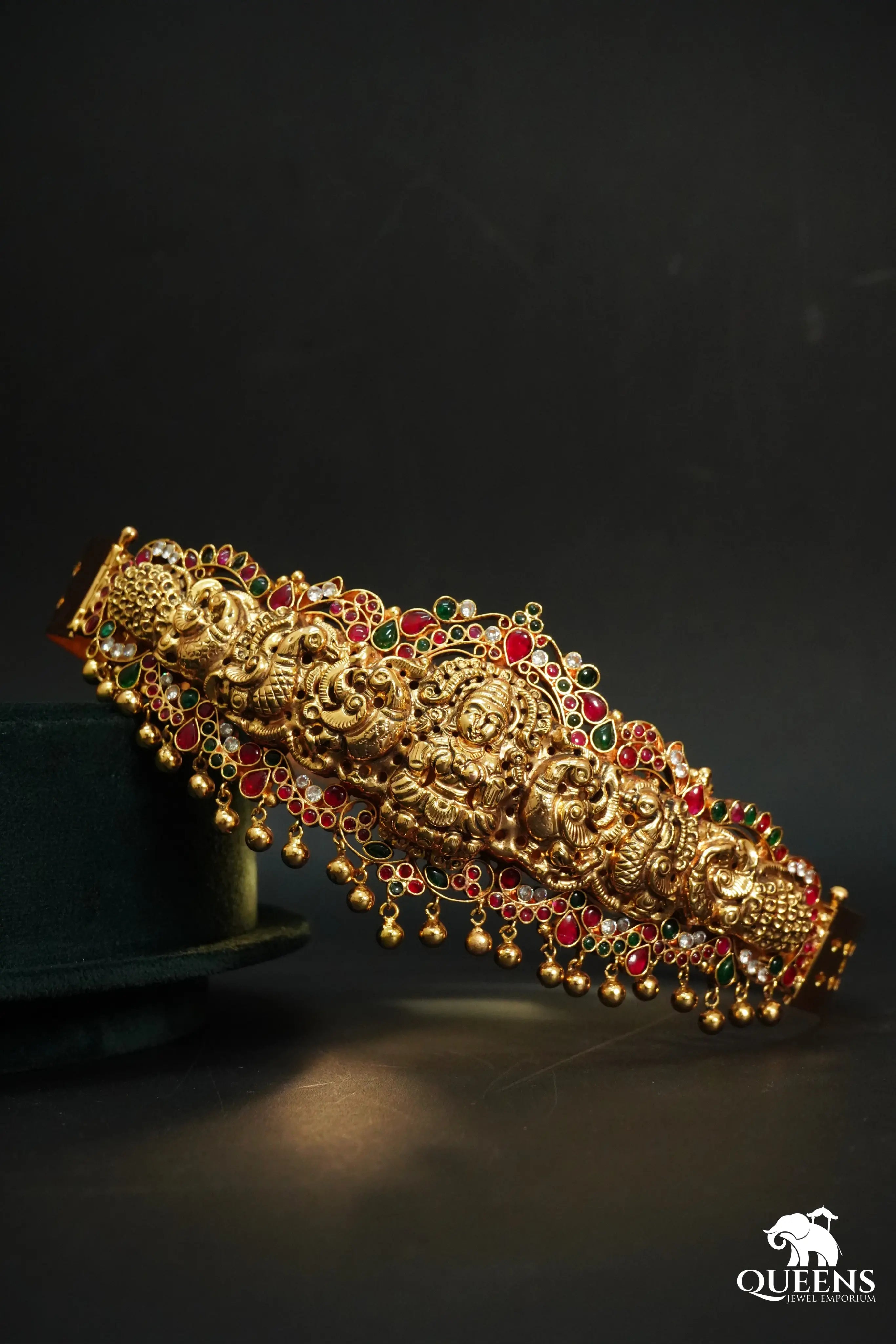 KAVIYA THALAIVI NAGAS LOOK - Queens Jewel Emporium