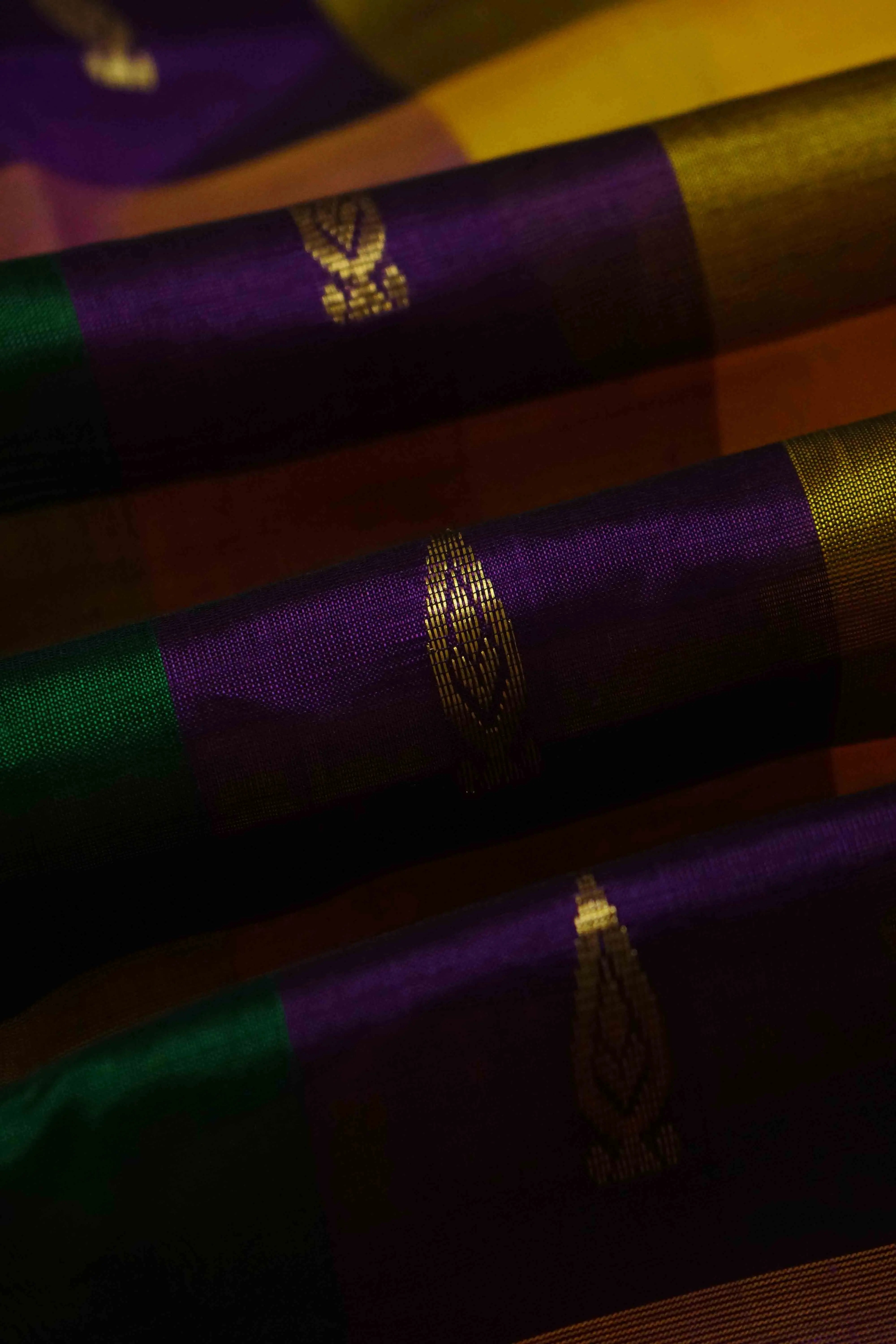 LEAF GREEN WITH MULTI COLOR PURE KANCHI SILK COTTON - Queens Jewel Emporium