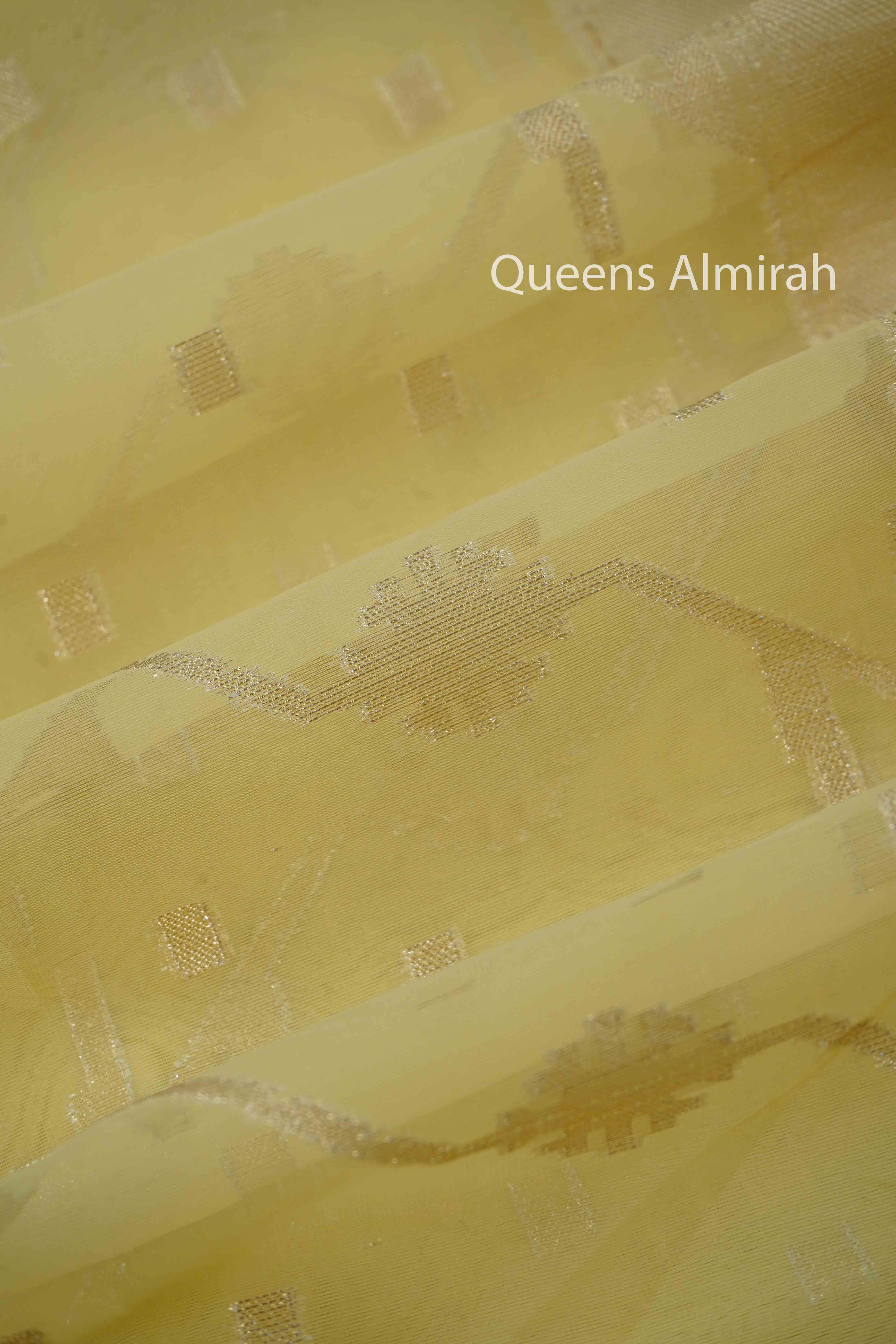LIGHT OLIVE YELLOW MUSLIN JAMDANI SAREE - Queens Jewel Emporium