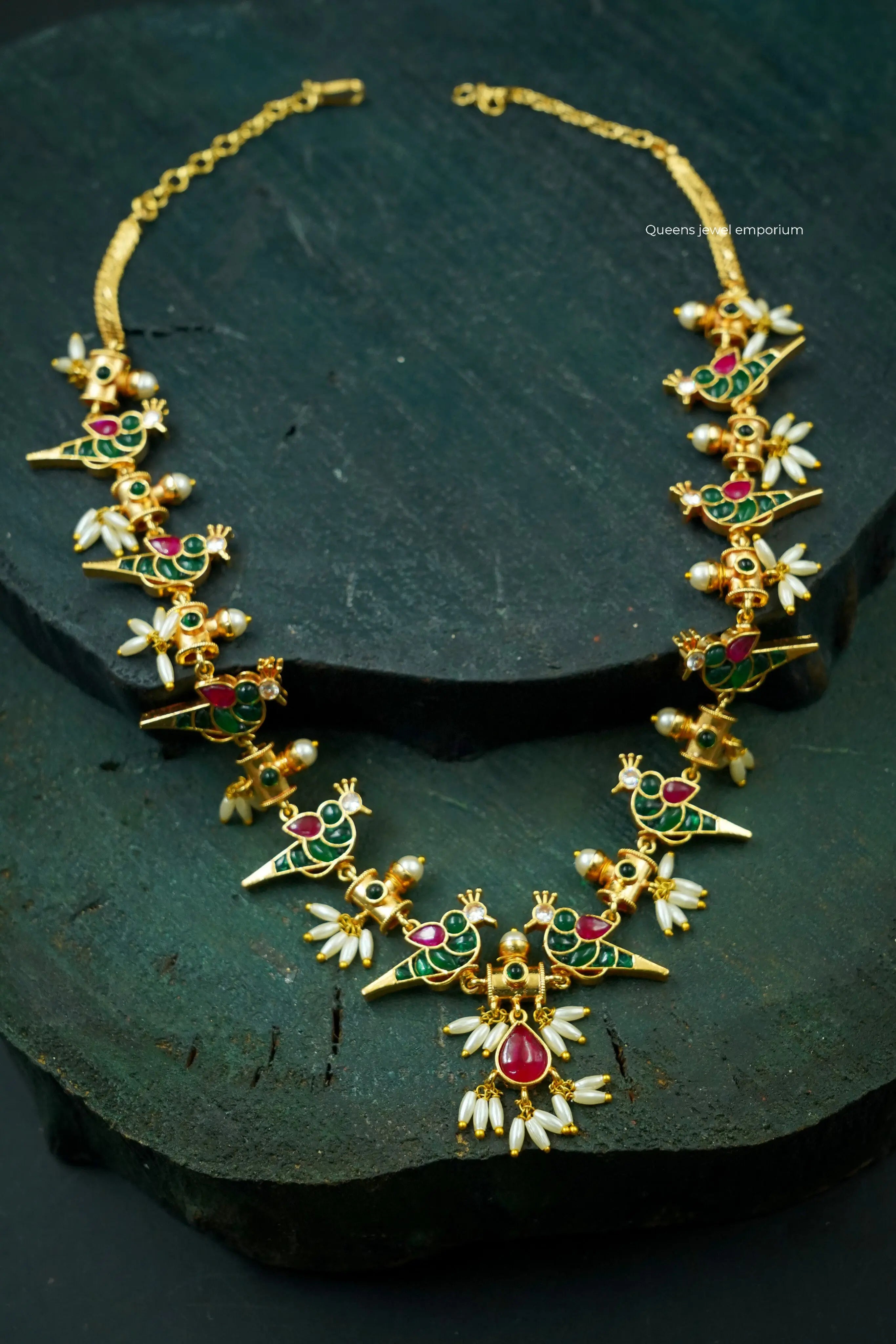 Lalitha parrot necklace Queens_aadi