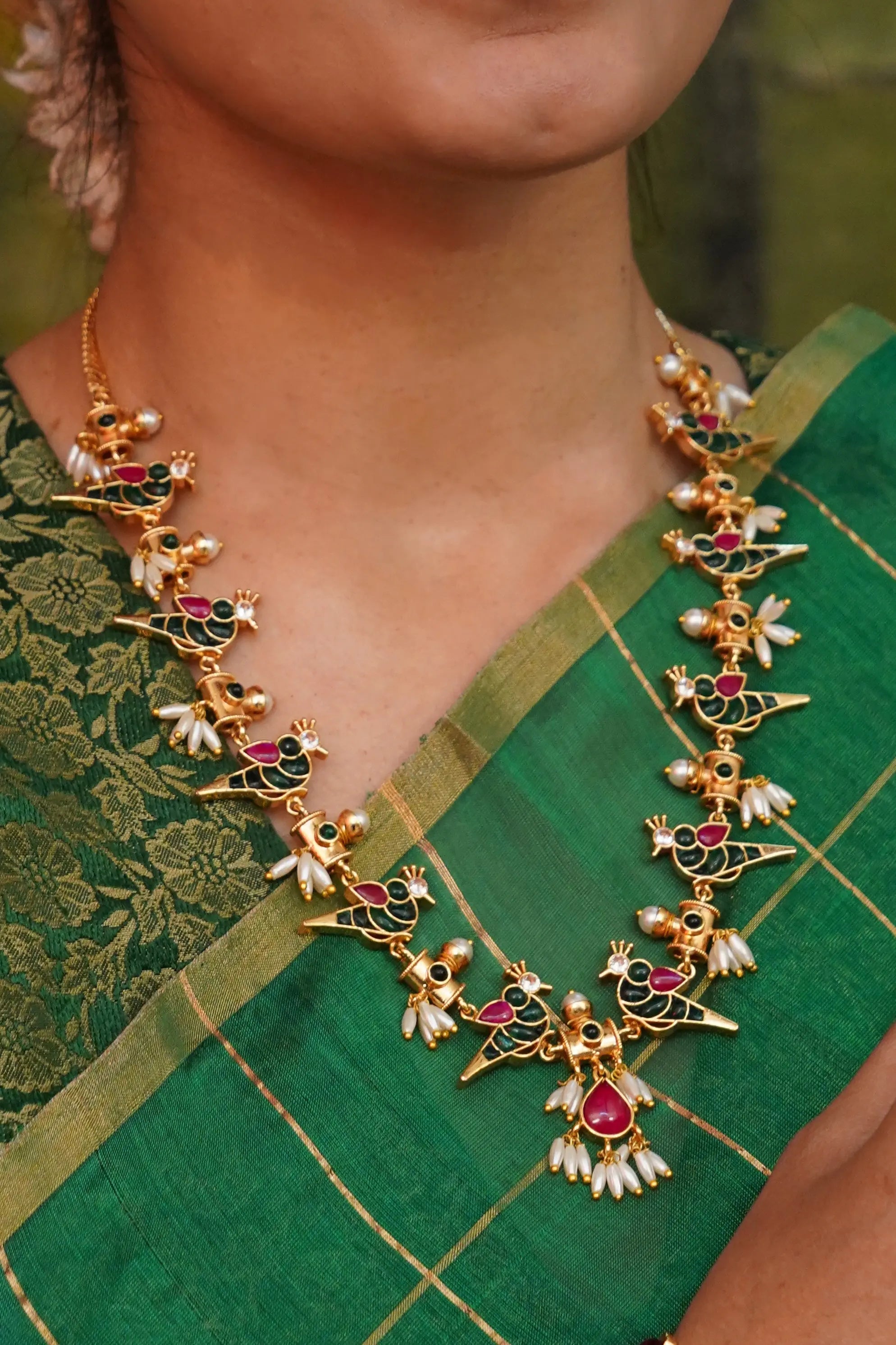 Lalitha parrot necklace Queens_aadi