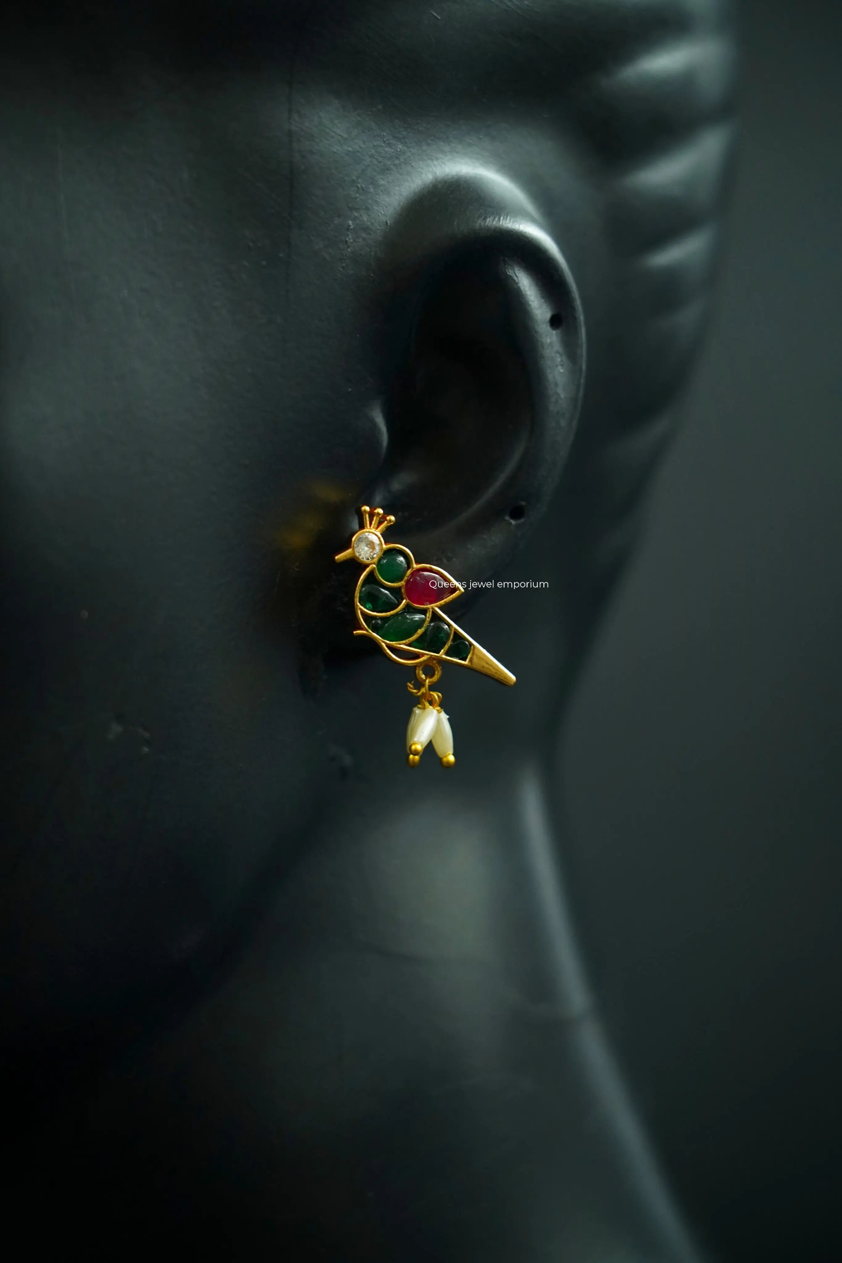 Lalitha parrot necklace Queens_aadi