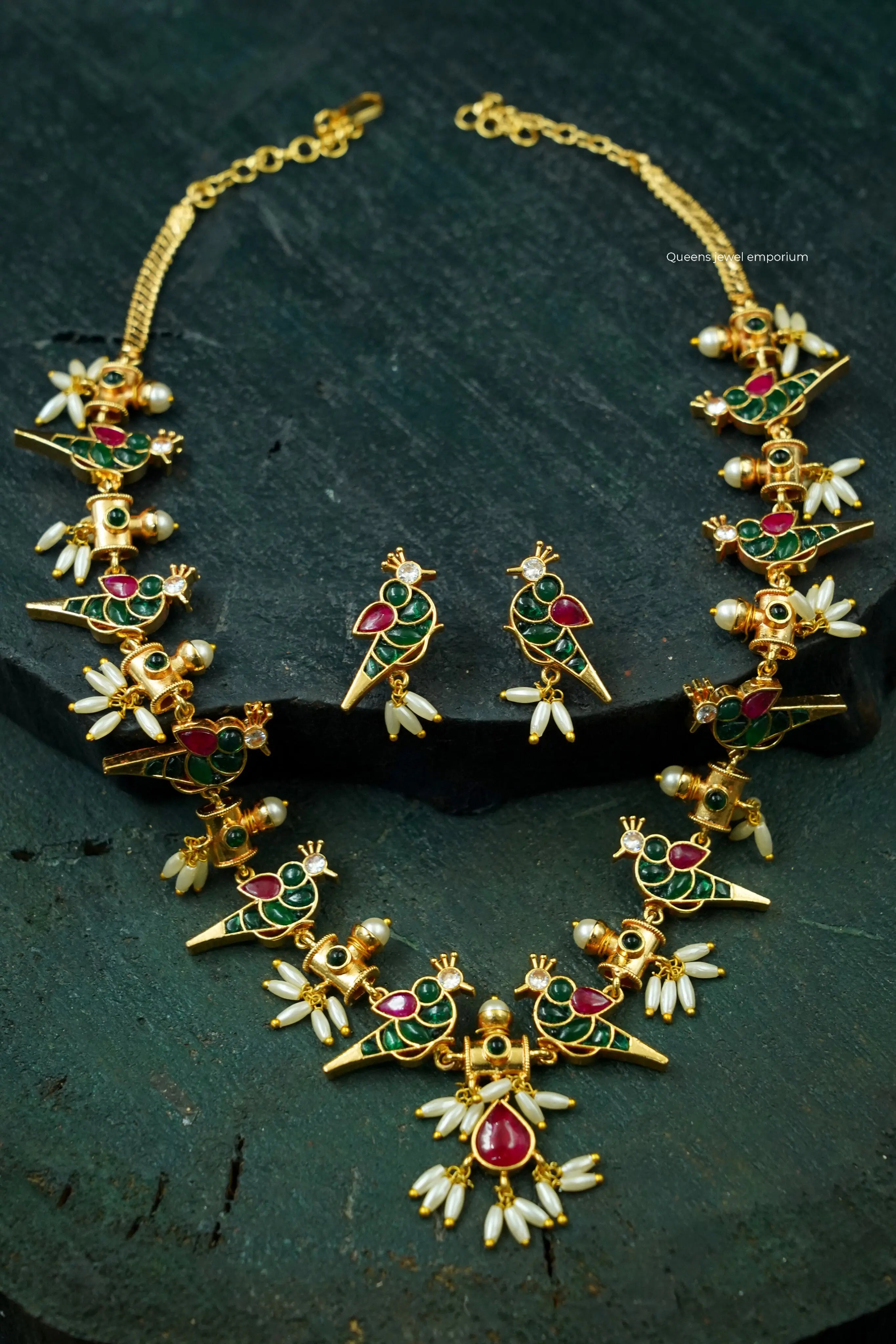 Lalitha parrot necklace Queens_aadi