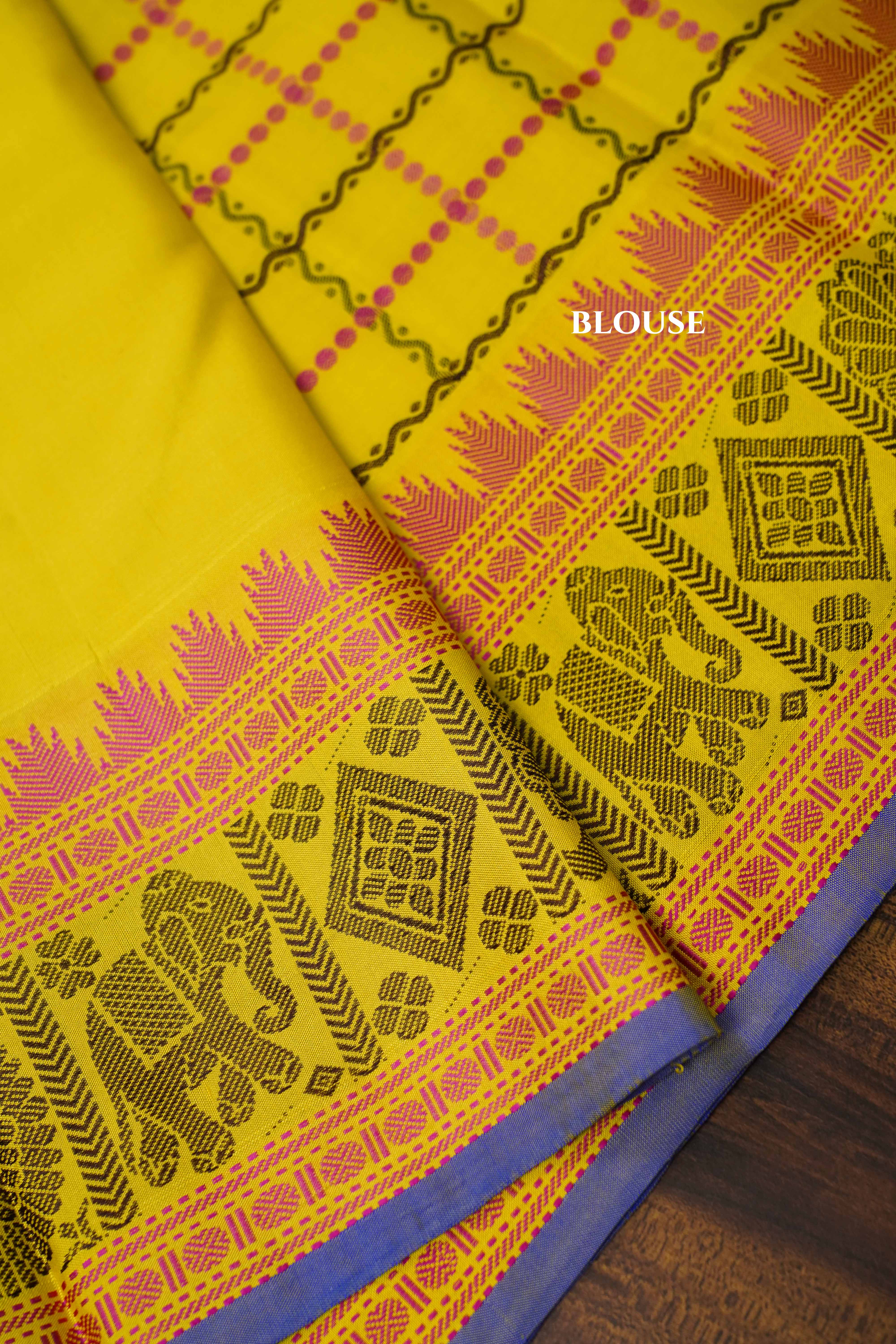 Lemon Yellow With Pink Pure Kanchivaram Silk Saree QUEENS ALMIRAH