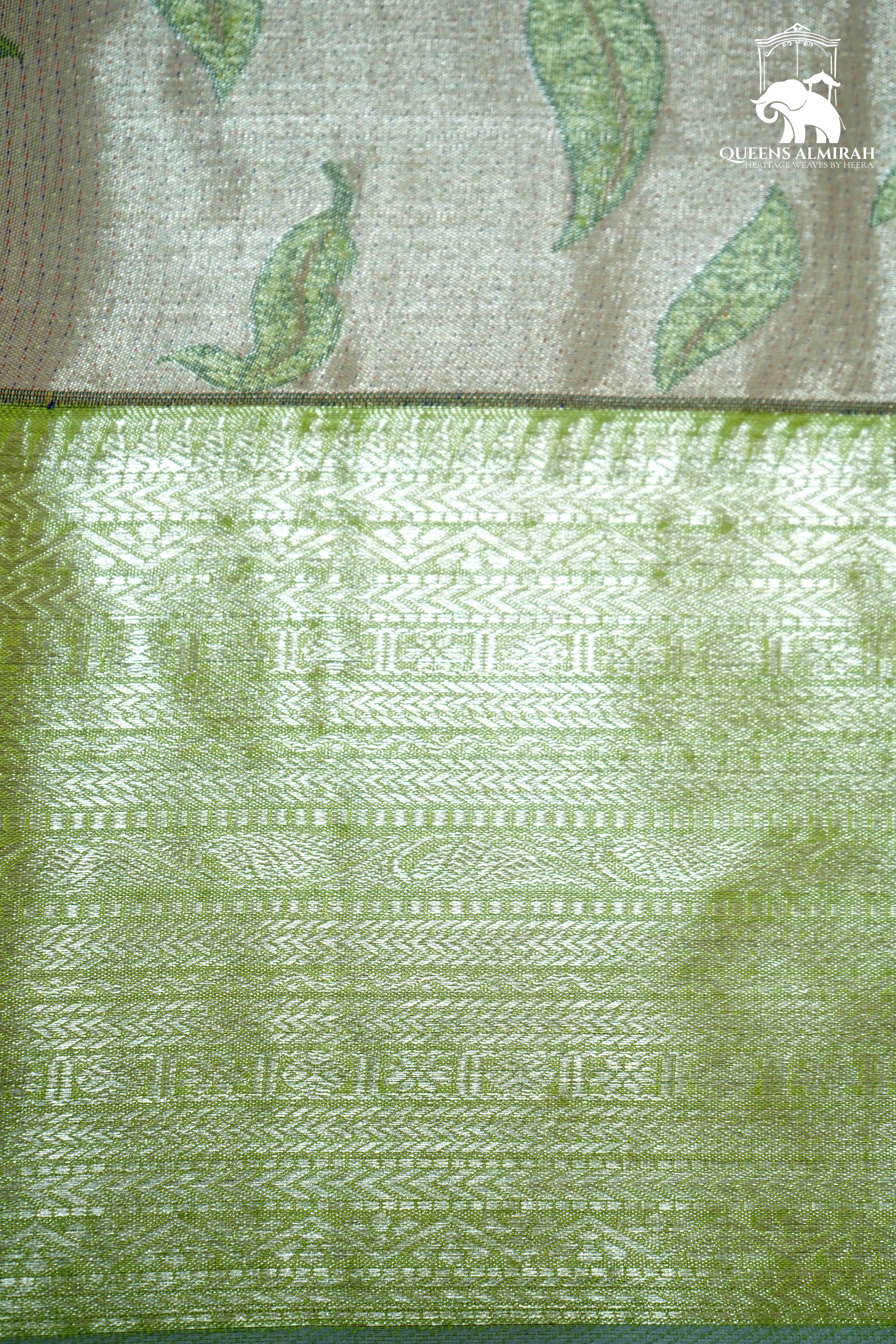 LIGHT CREAM WITH PISTA GREEN KANCHIVARAM SILK SAREE - Queens Jewel Emporium