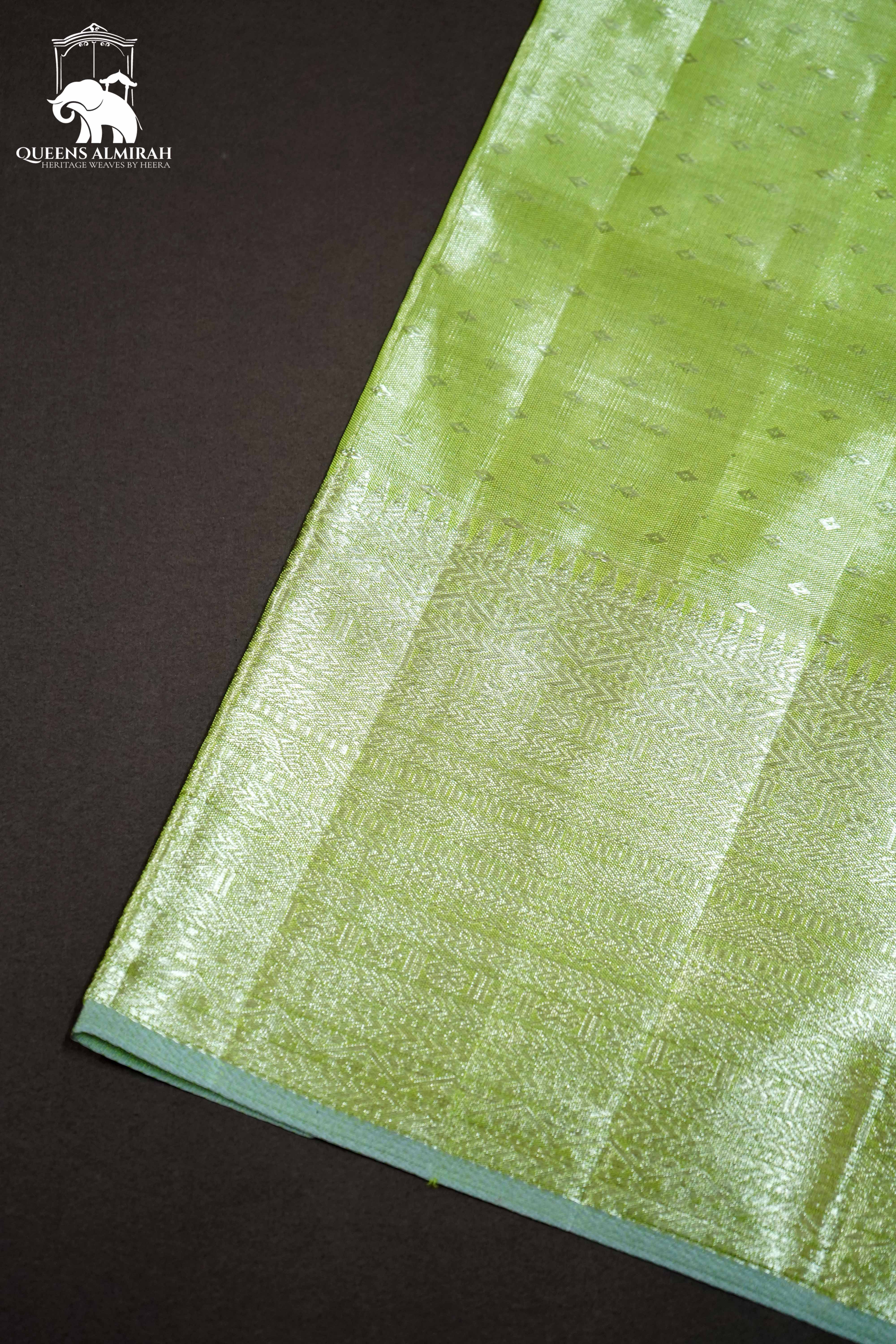 LIGHT CREAM WITH PISTA GREEN KANCHIVARAM SILK SAREE - Queens Jewel Emporium