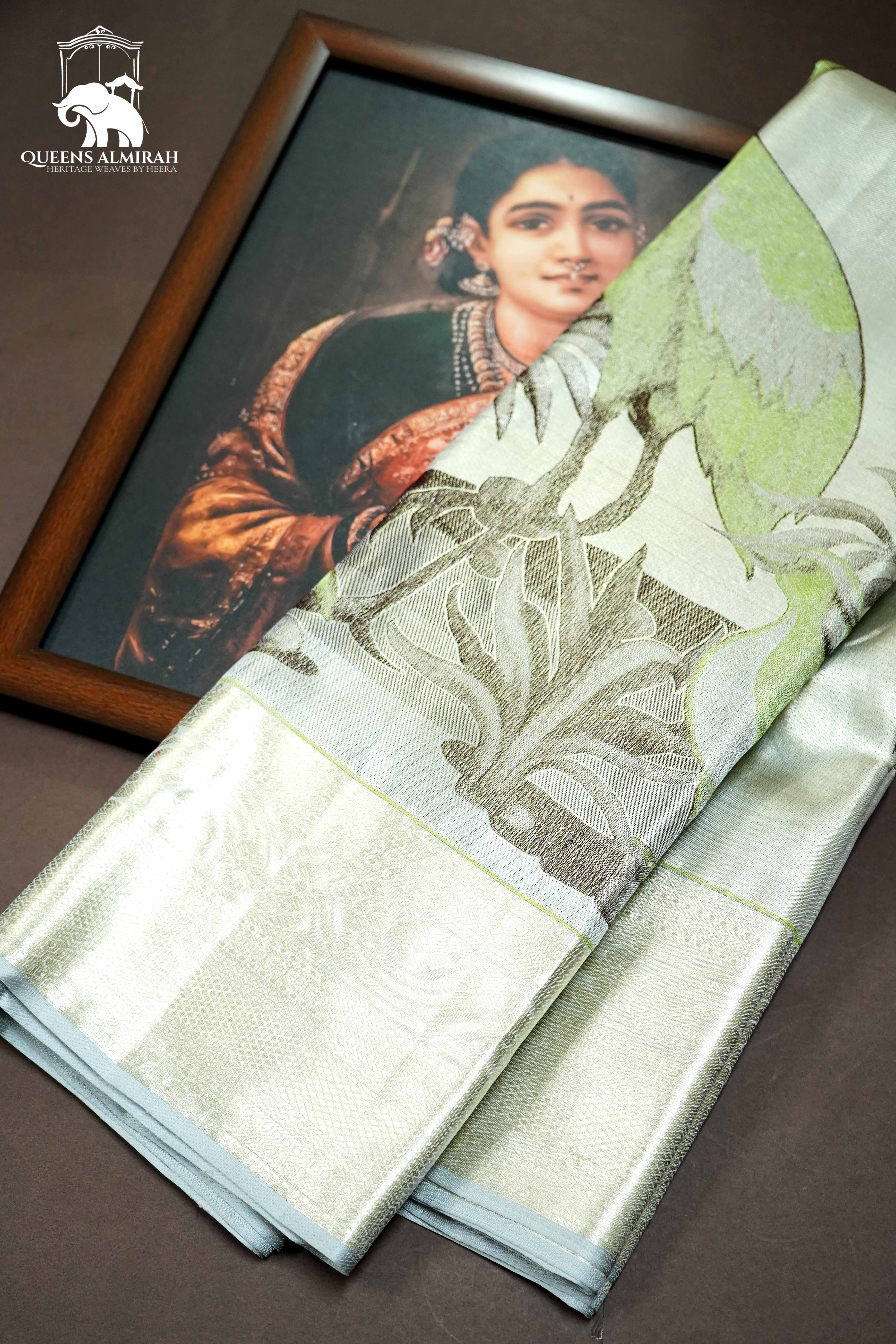 LIGHT GREY WITH WOVEN BORDER KANCHIVARAM SILK SAREE - Queens Jewel Emporium