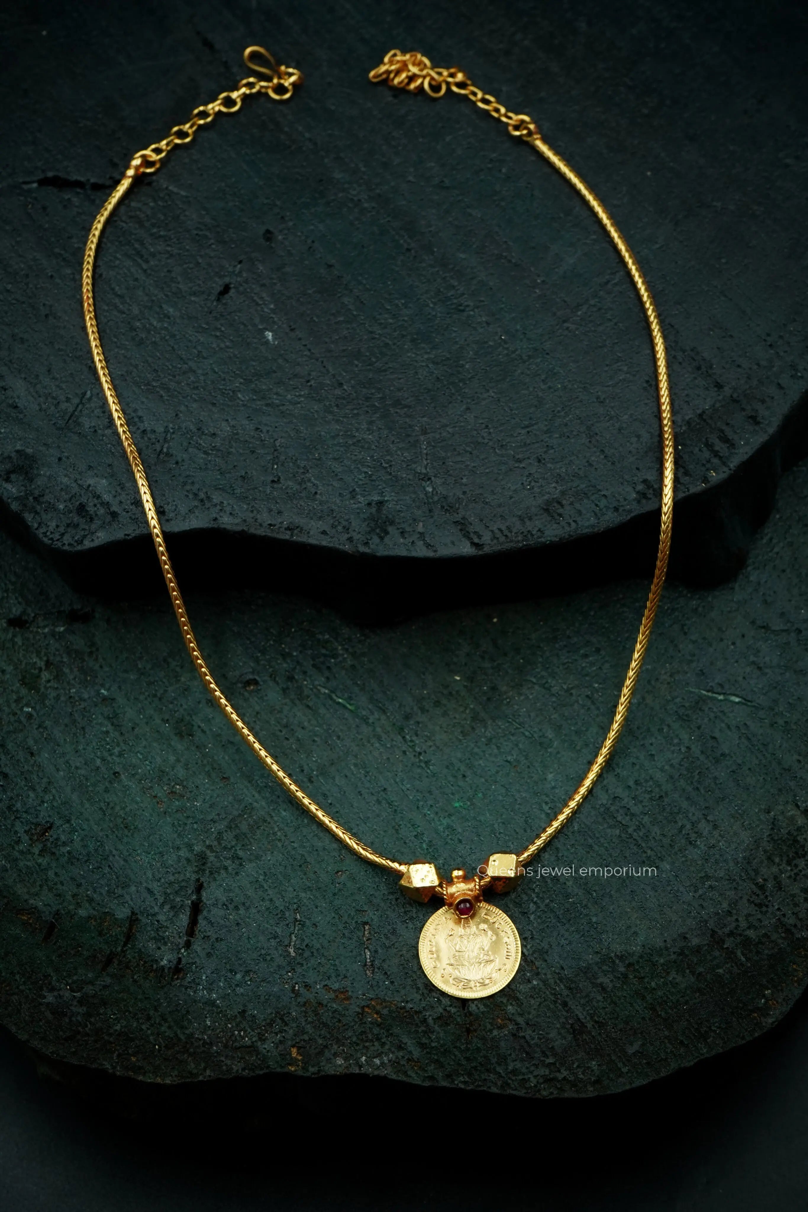 MADHUJA KASU NECKLACE - Queens Jewel Emporium