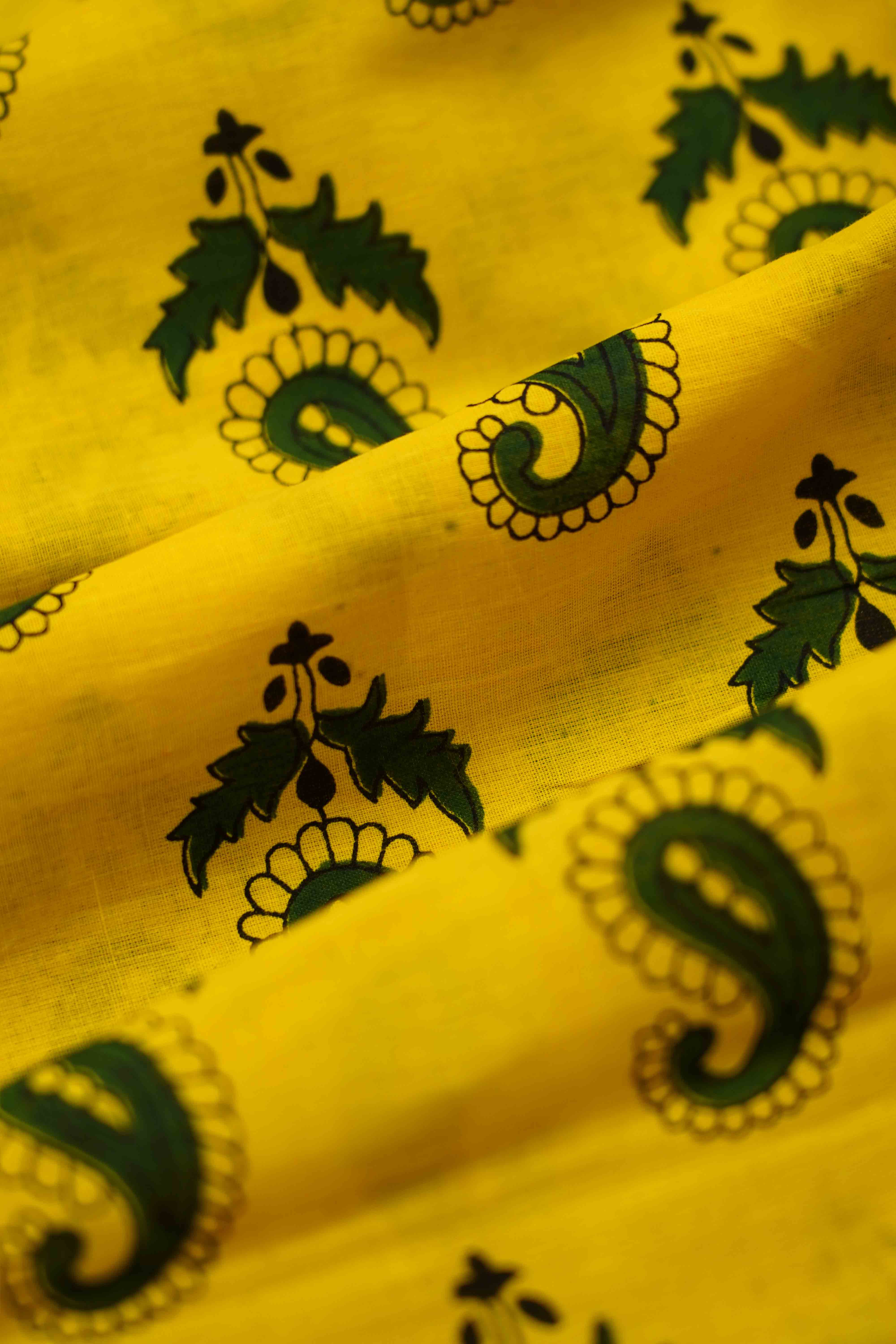 MANGO YELLOW MULMUL COTTON SAREE - Queens Jewel Emporium