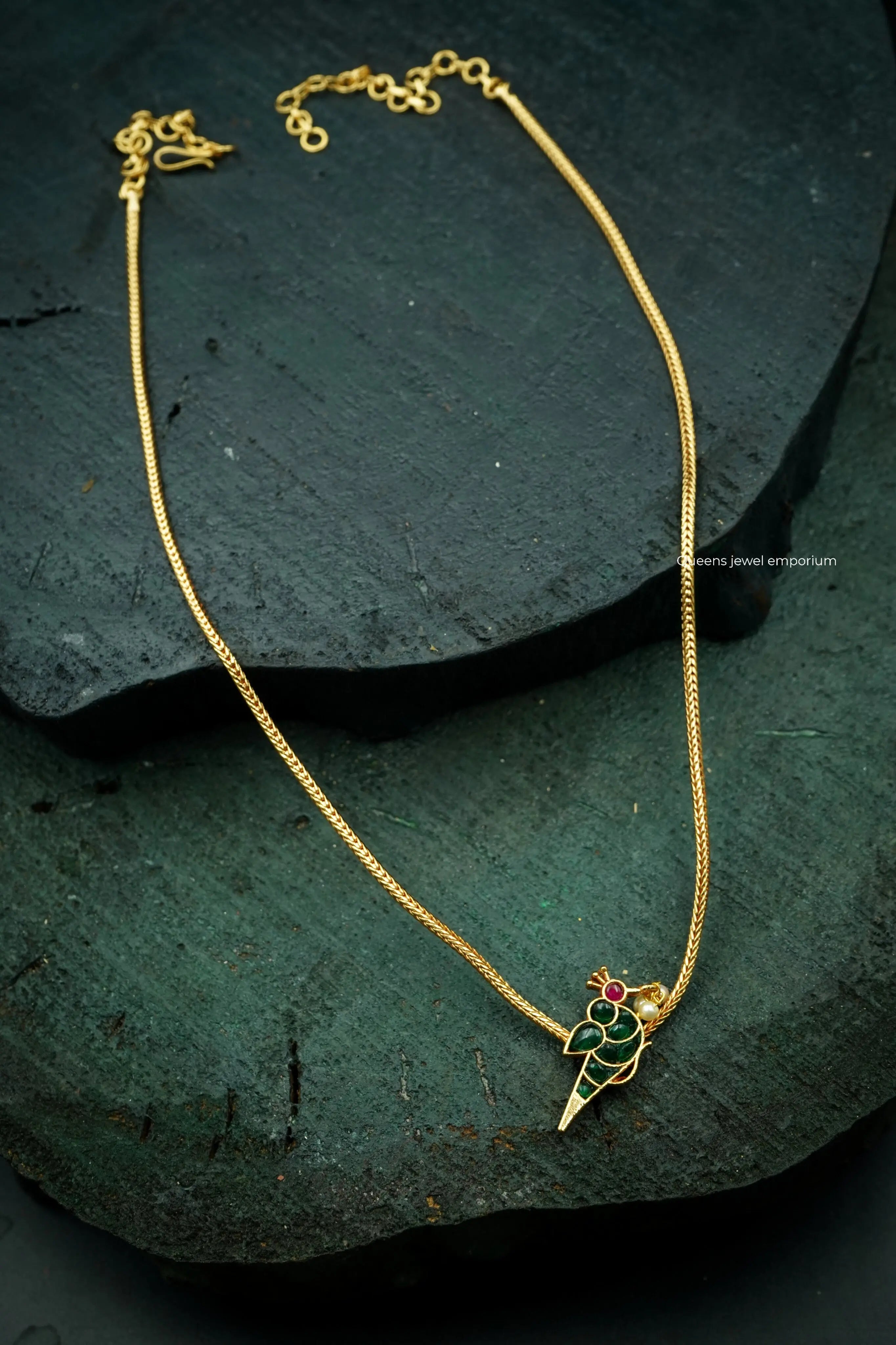 MATHU NECKLACE SET -GREEN - Queens Jewel Emporium