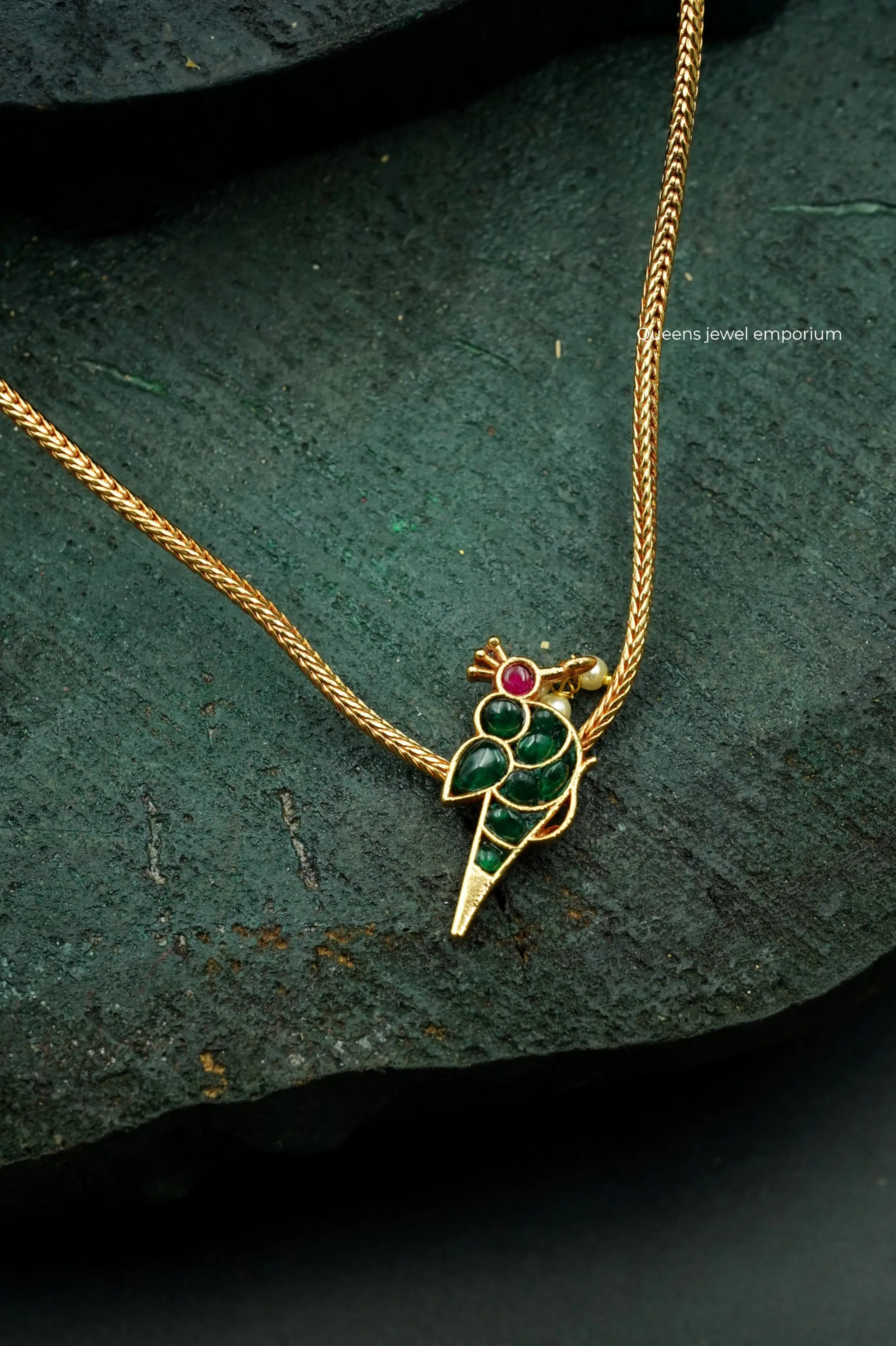 MATHU NECKLACE SET -GREEN - Queens Jewel Emporium