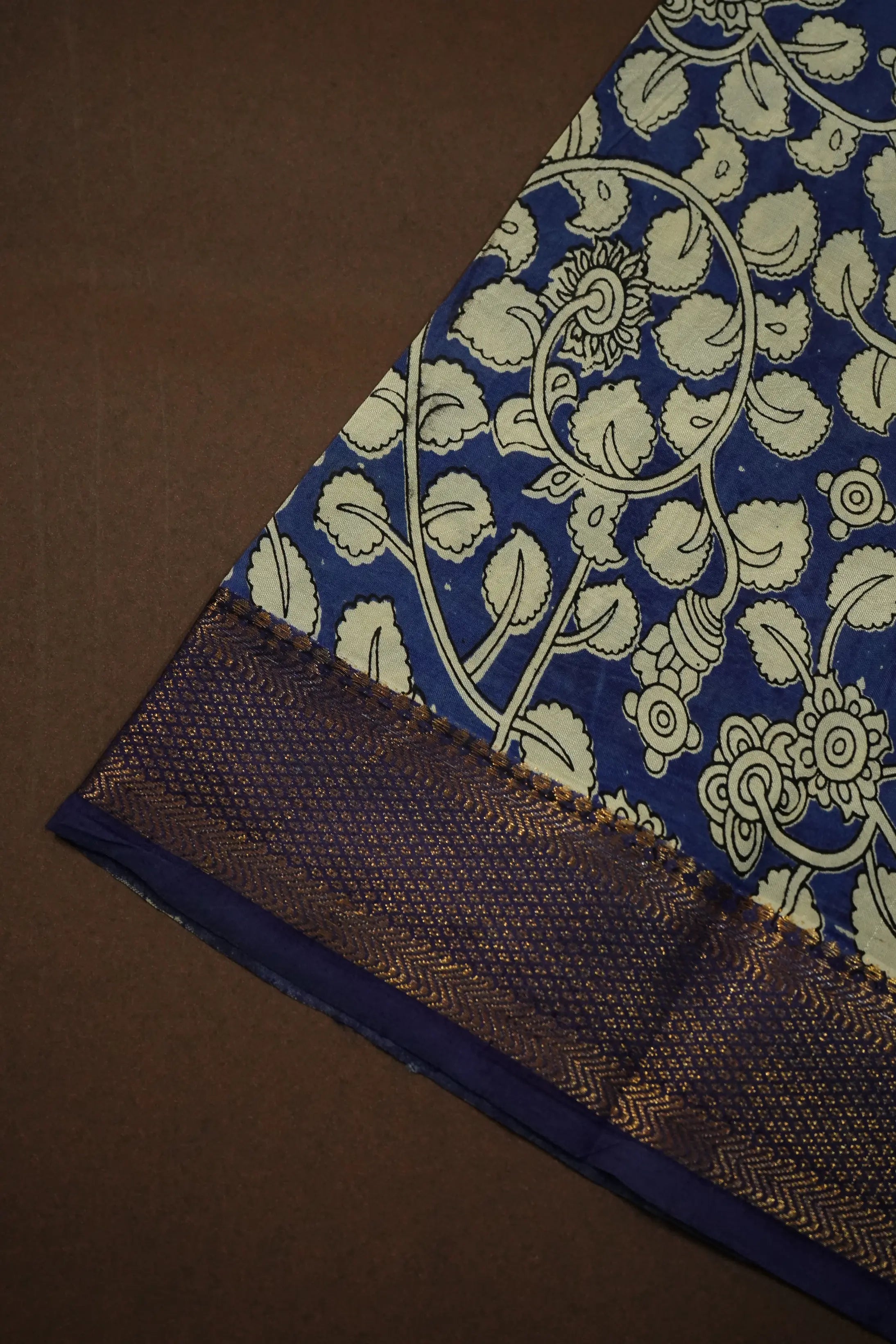 MUTED PURPLE WITH DUSKY BLUE MANGALGIRI SAREE - Queens Jewel Emporium