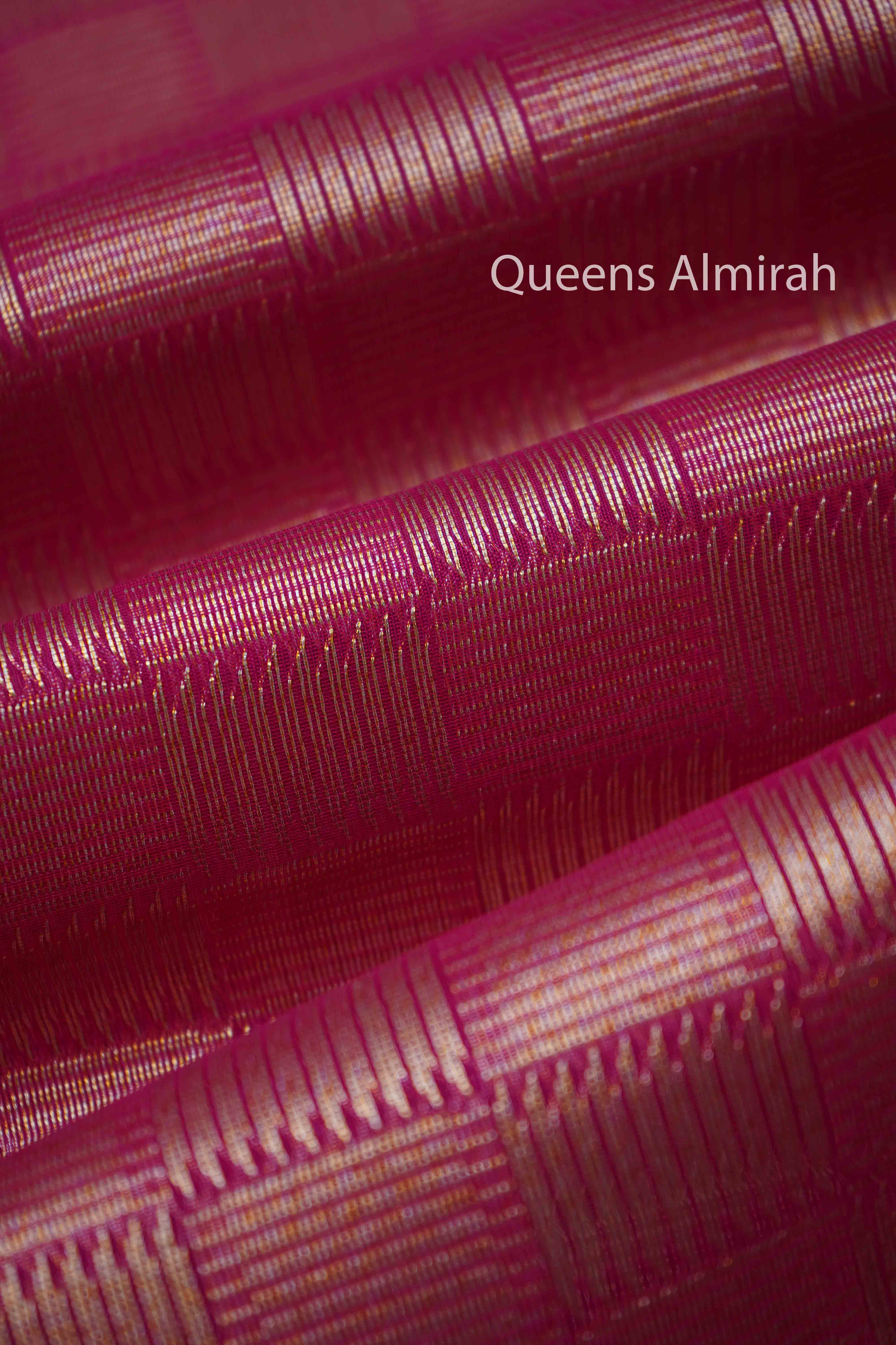 MAGENTA PURE SILK COTTON SAREE - Queens Jewel Emporium