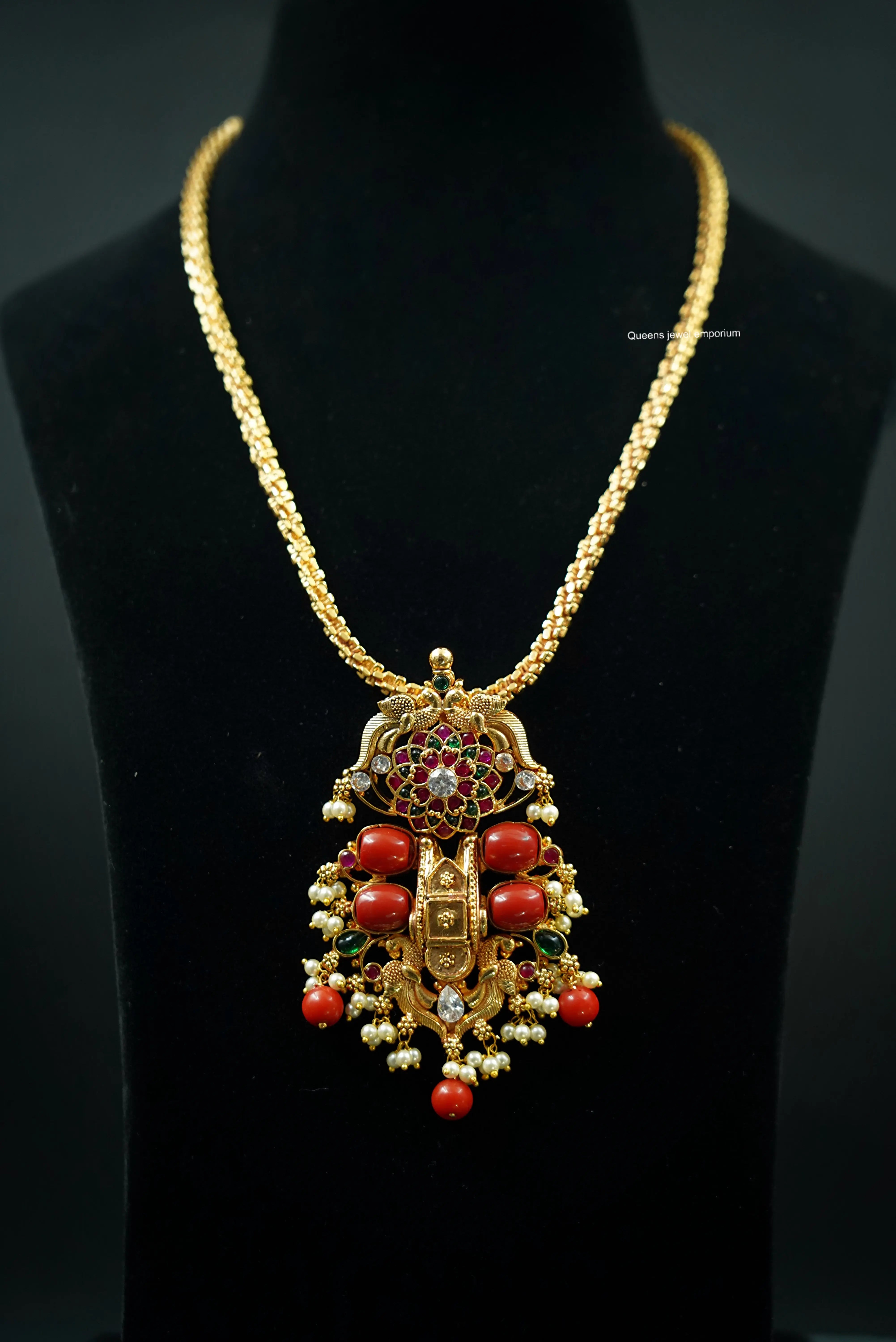 Manjima Pendant Queens_collections_add