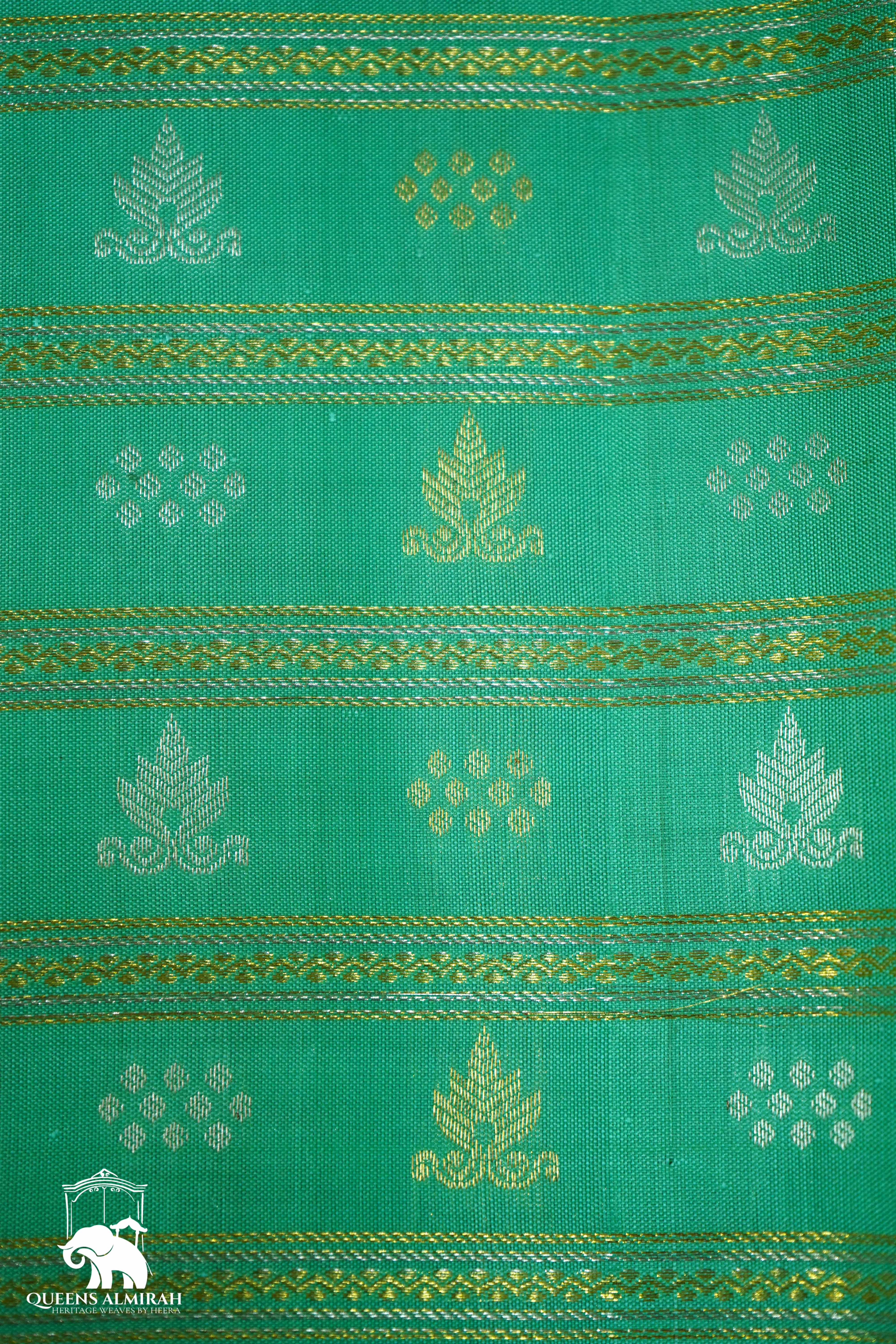 MINT GREEN WITH PEACH PINK KANCHIVARAM SILK SAREE - Queens Jewel Emporium