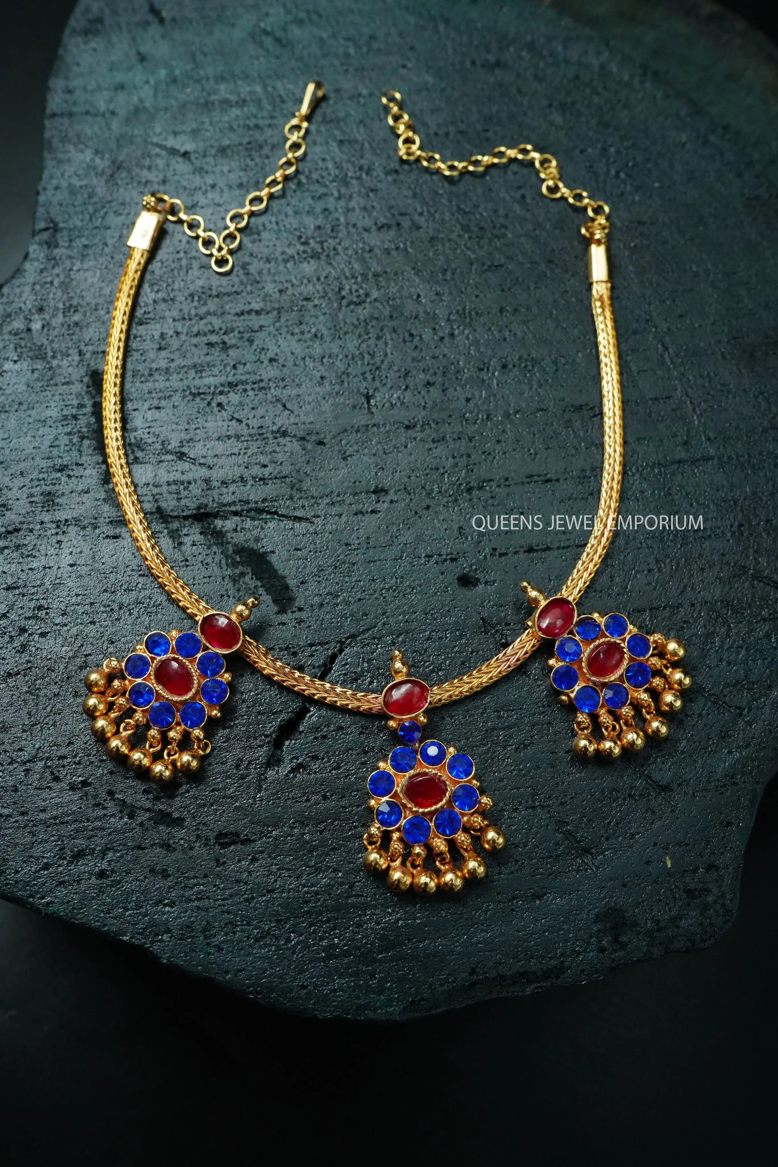 MOONU PATHAKAM ADIGAI - Queens Jewel Emporium