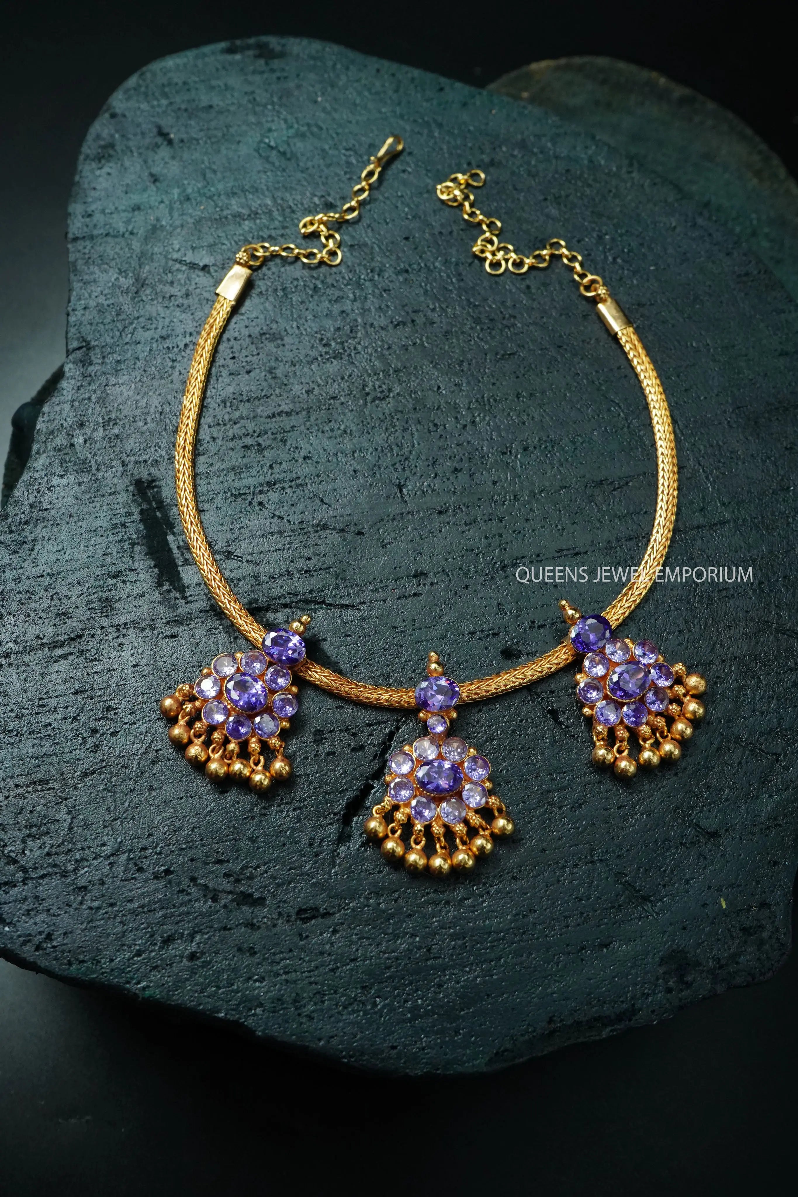 MOONU PATHAKAM ADIGAI - Queens Jewel Emporium