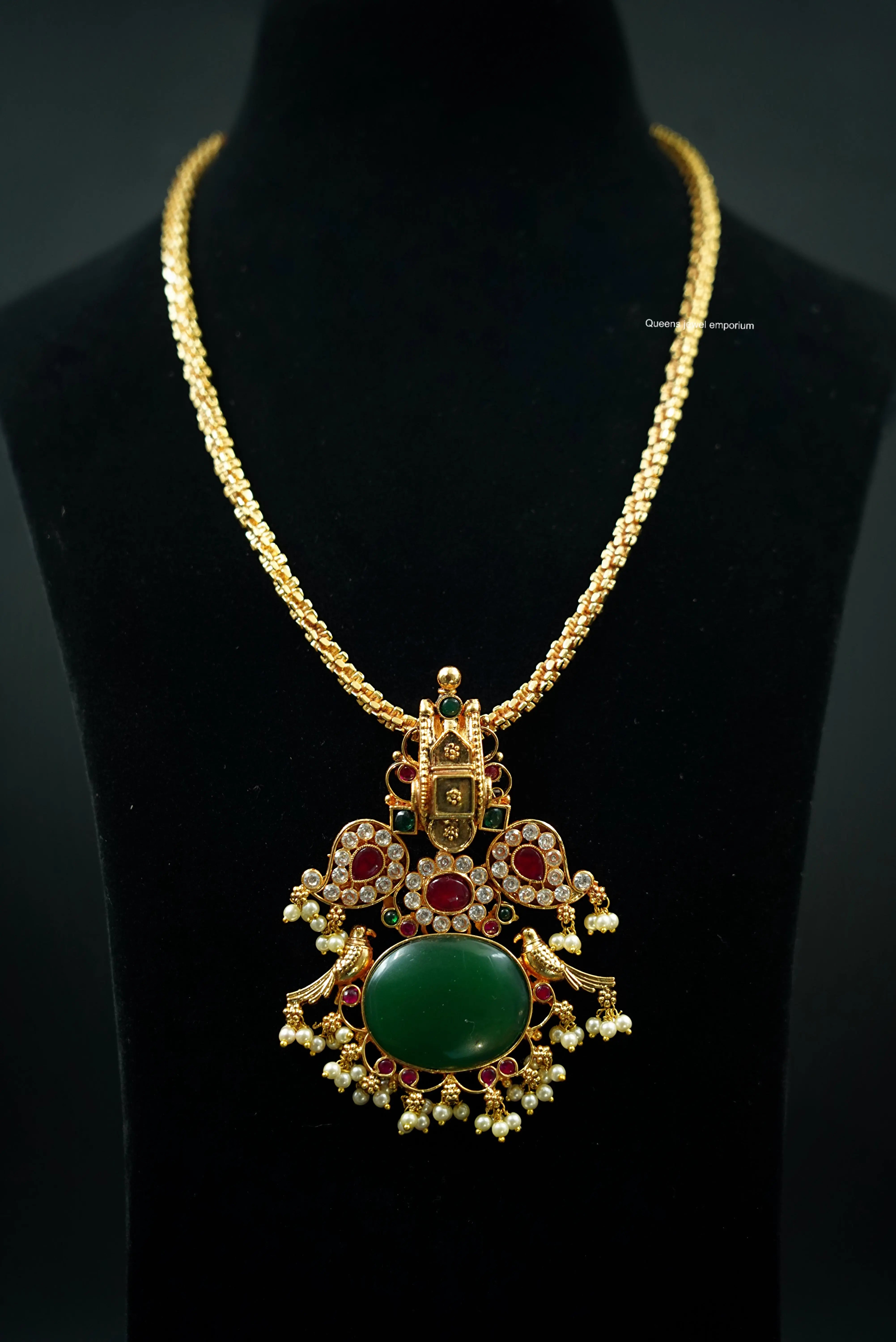Mounika Pendant Queens_collections_add