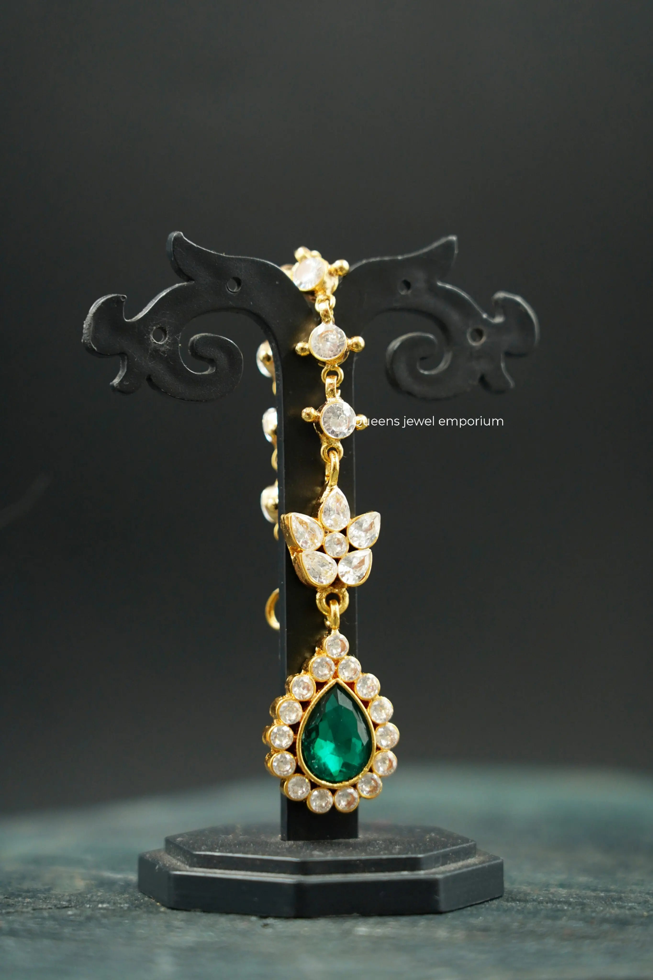 NAVYA TIKKA - Queens Jewel Emporium