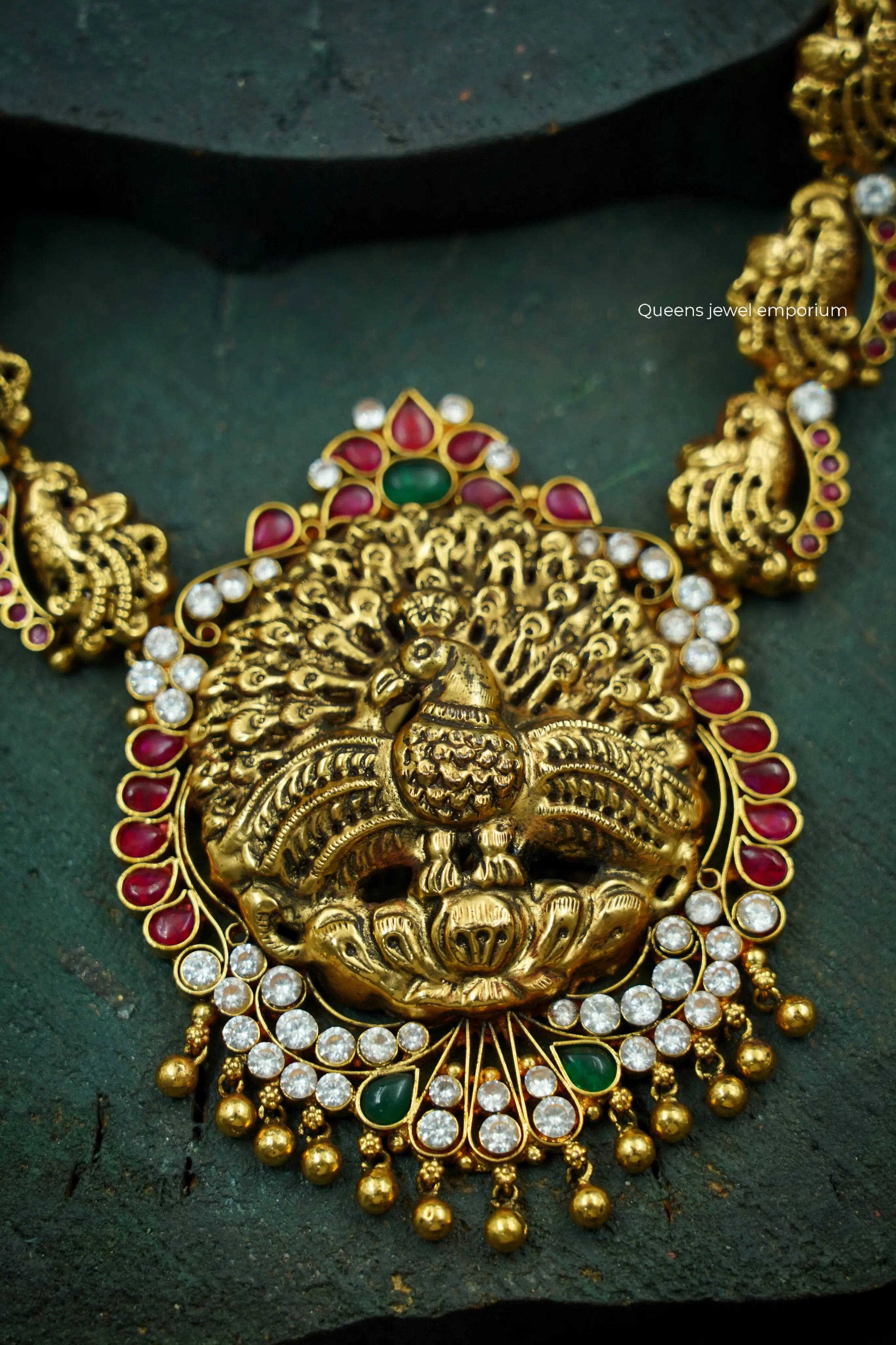 NEELAVENI HARAM - Queens Jewel Emporium