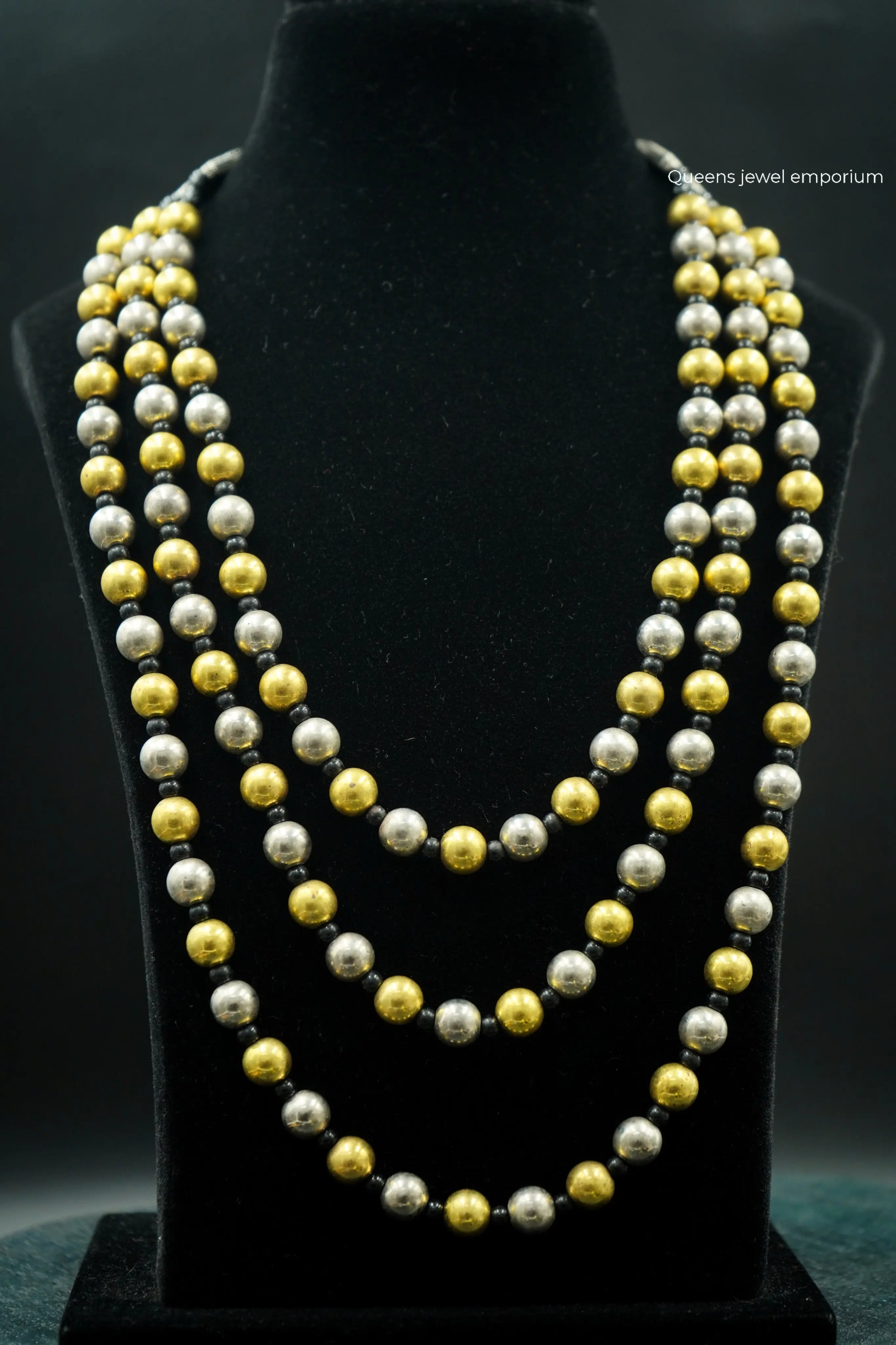 NILUKSHNA HARAM - Queens Jewel Emporium