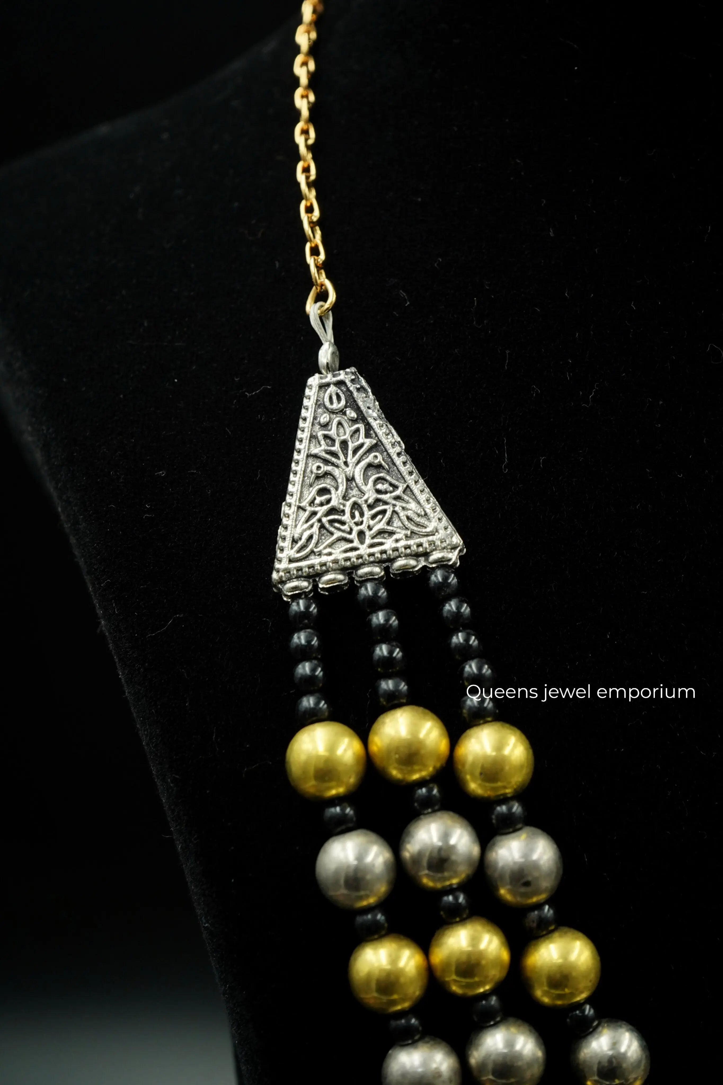 NILUKSHNA HARAM - Queens Jewel Emporium