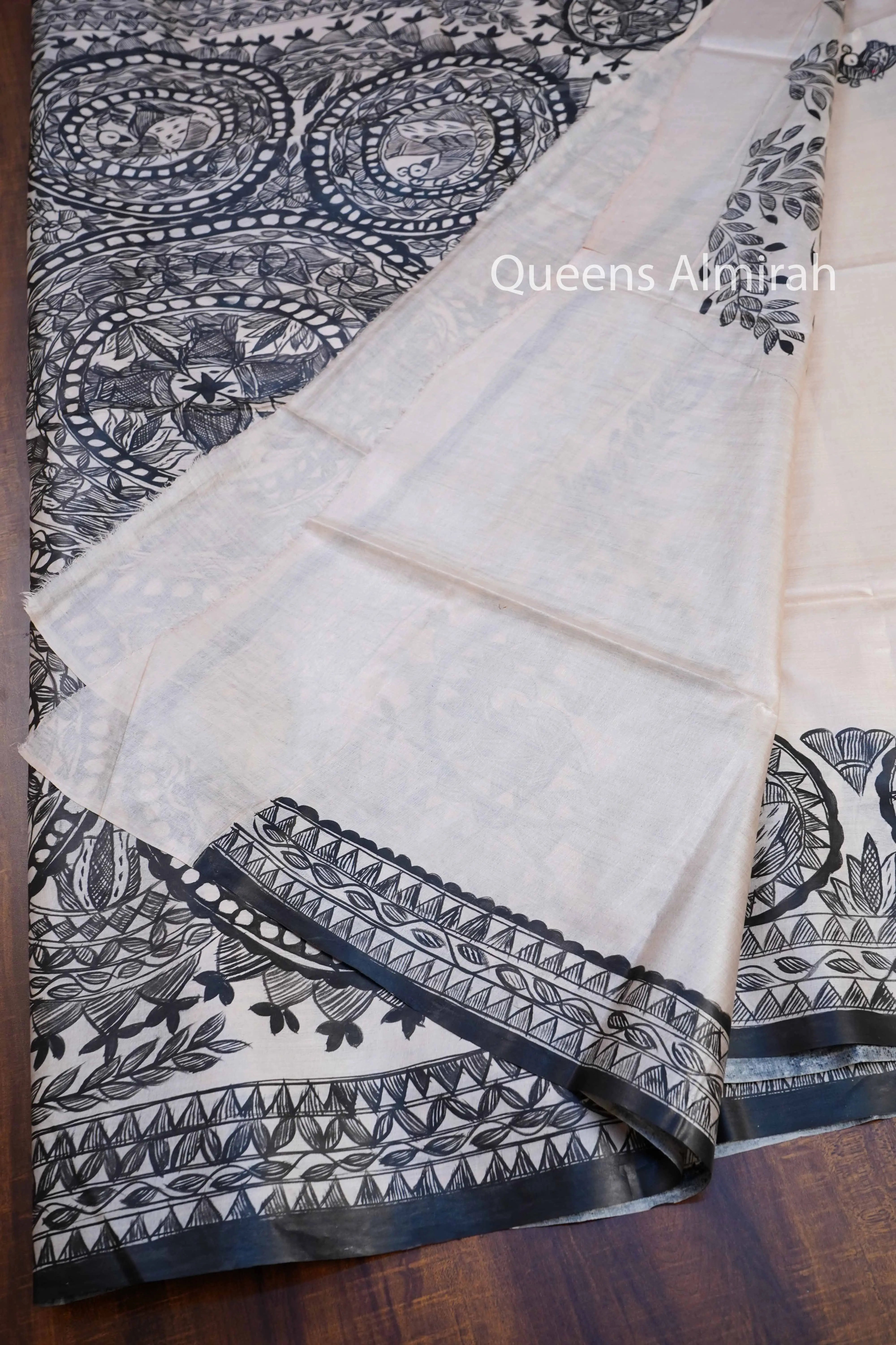 OFF WHITE OFF WHITE MADHUBANI HAND PAINTED PURE TUSSAR SILK SAREE 16 - Queens Jewel Emporium