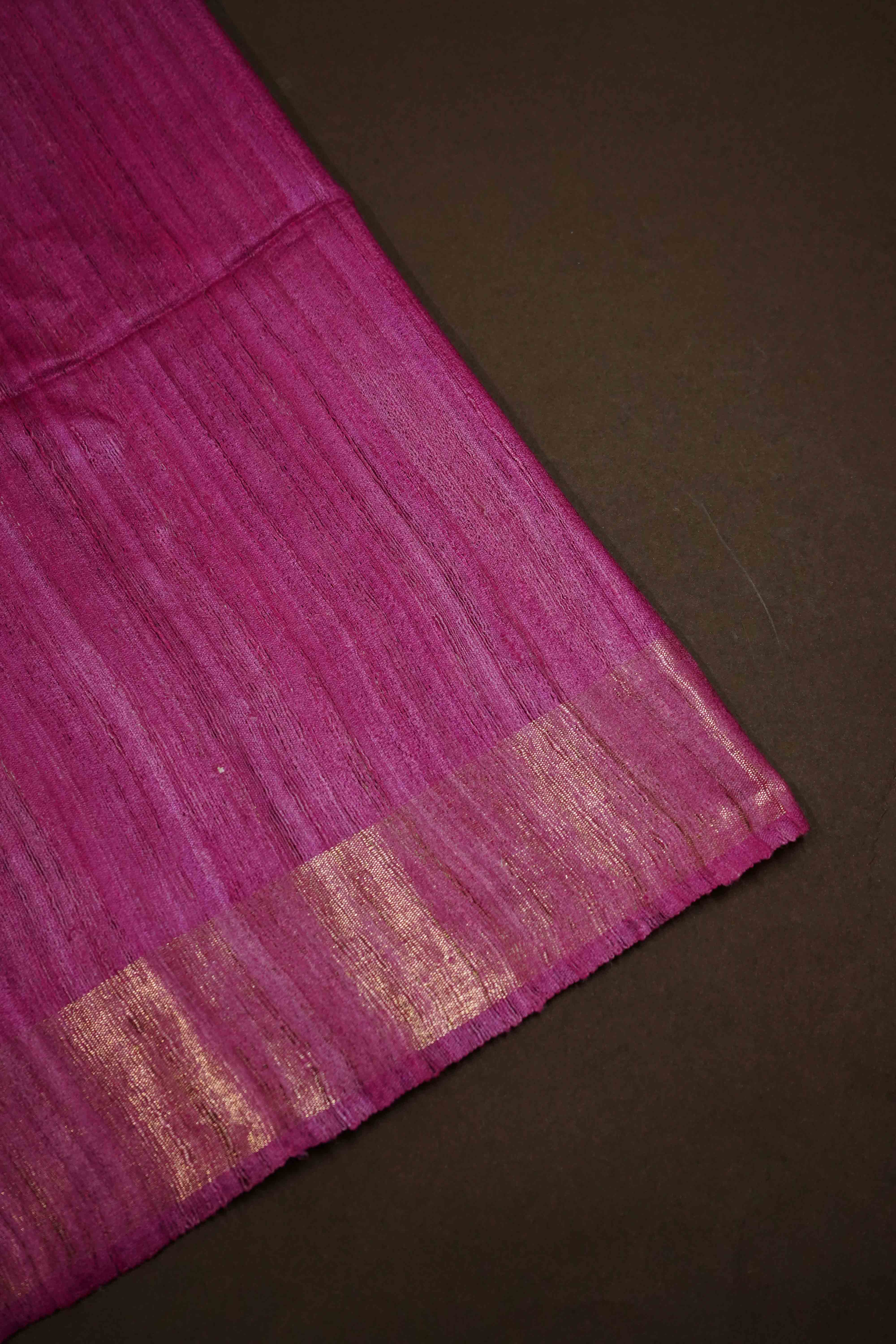 OFF WHITTE WITH WARM PURPLE GHICHA TUSSAR SILK SAREE - Queens Jewel Emporium