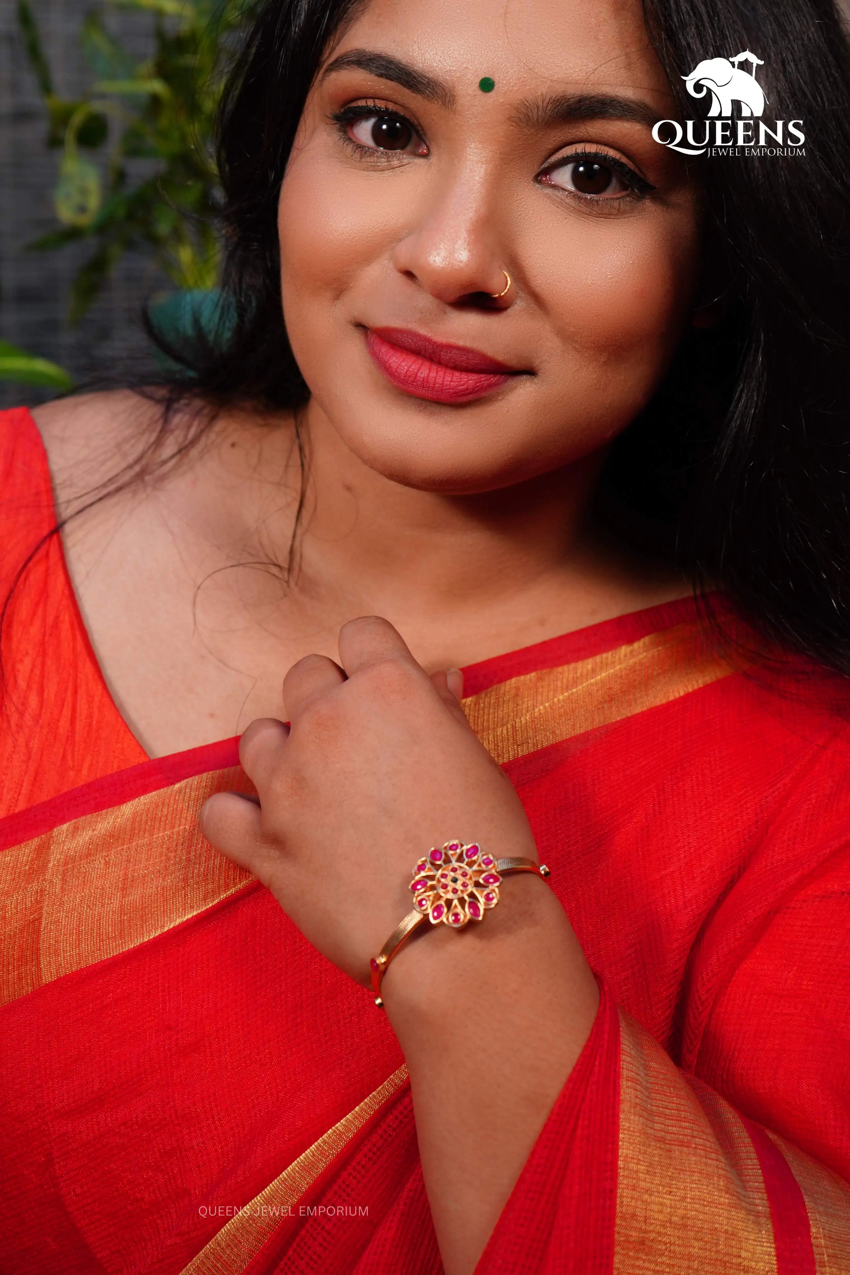 OVIYAM KAAPPU - Queens Jewel Emporium