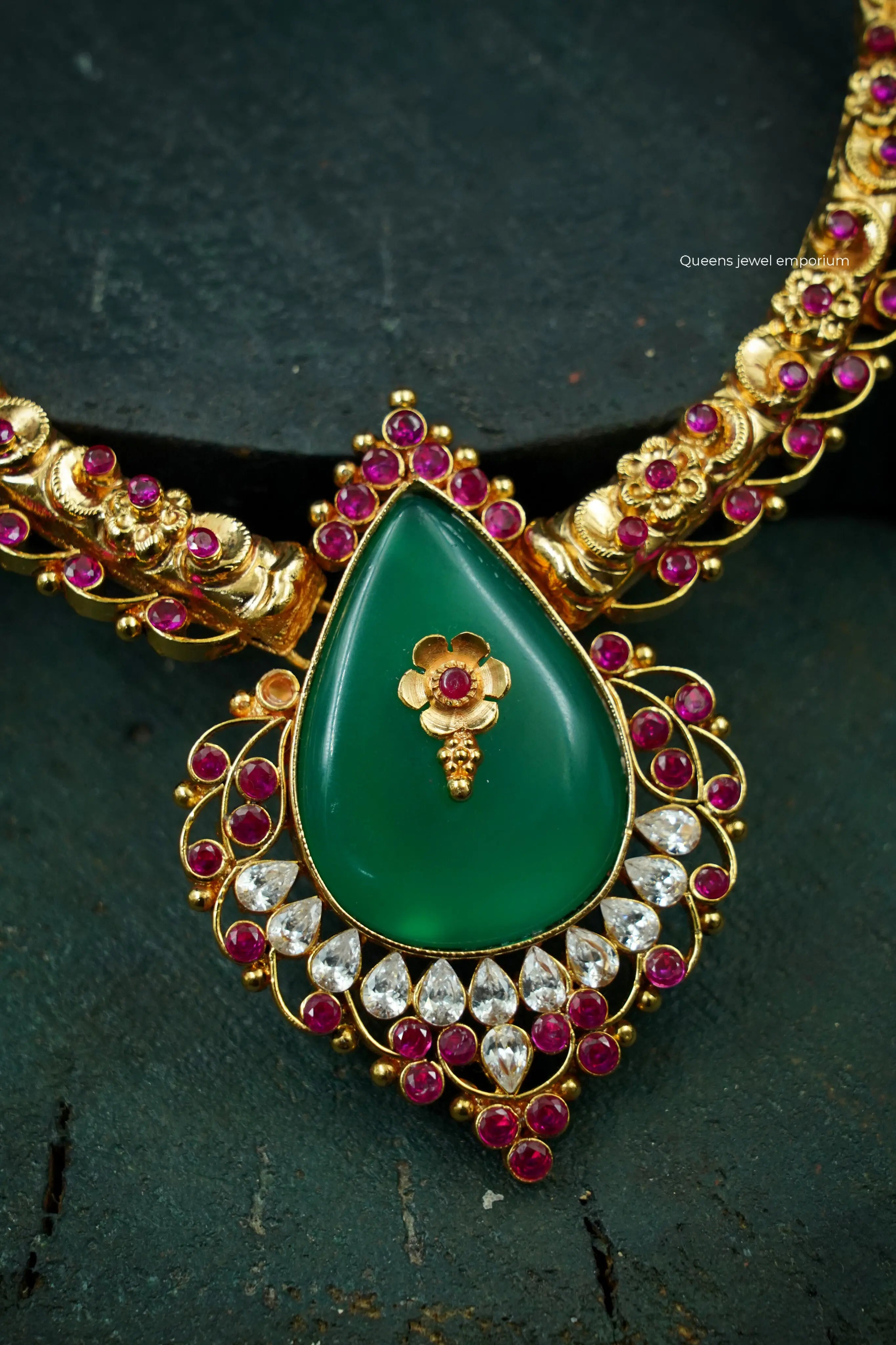 Oviya Hasli Necklace - Queens Jewel Emporium