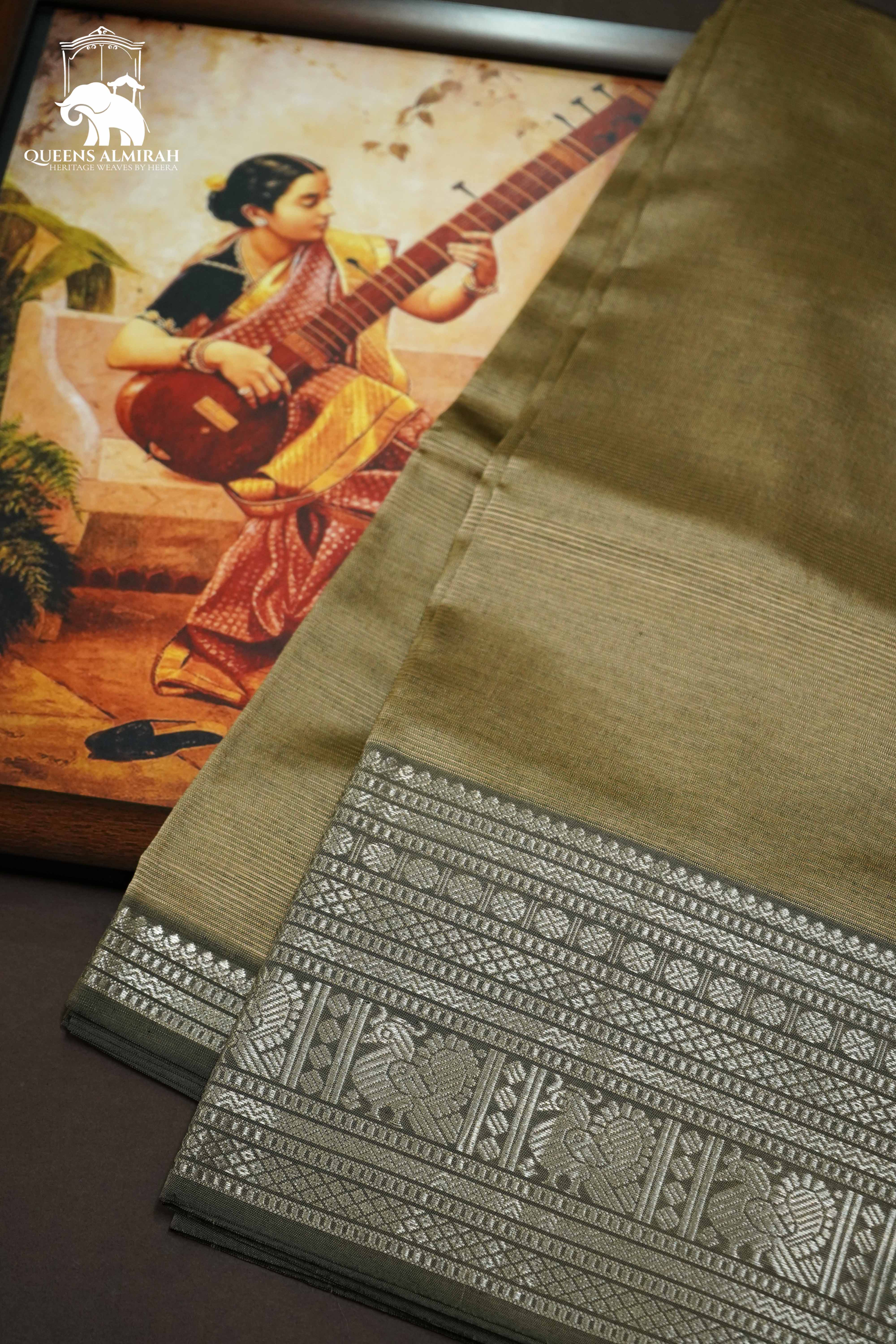 PALE GOLD WITH WOVEN BORDER MANGALGIRI SAREE - Queens Jewel Emporium