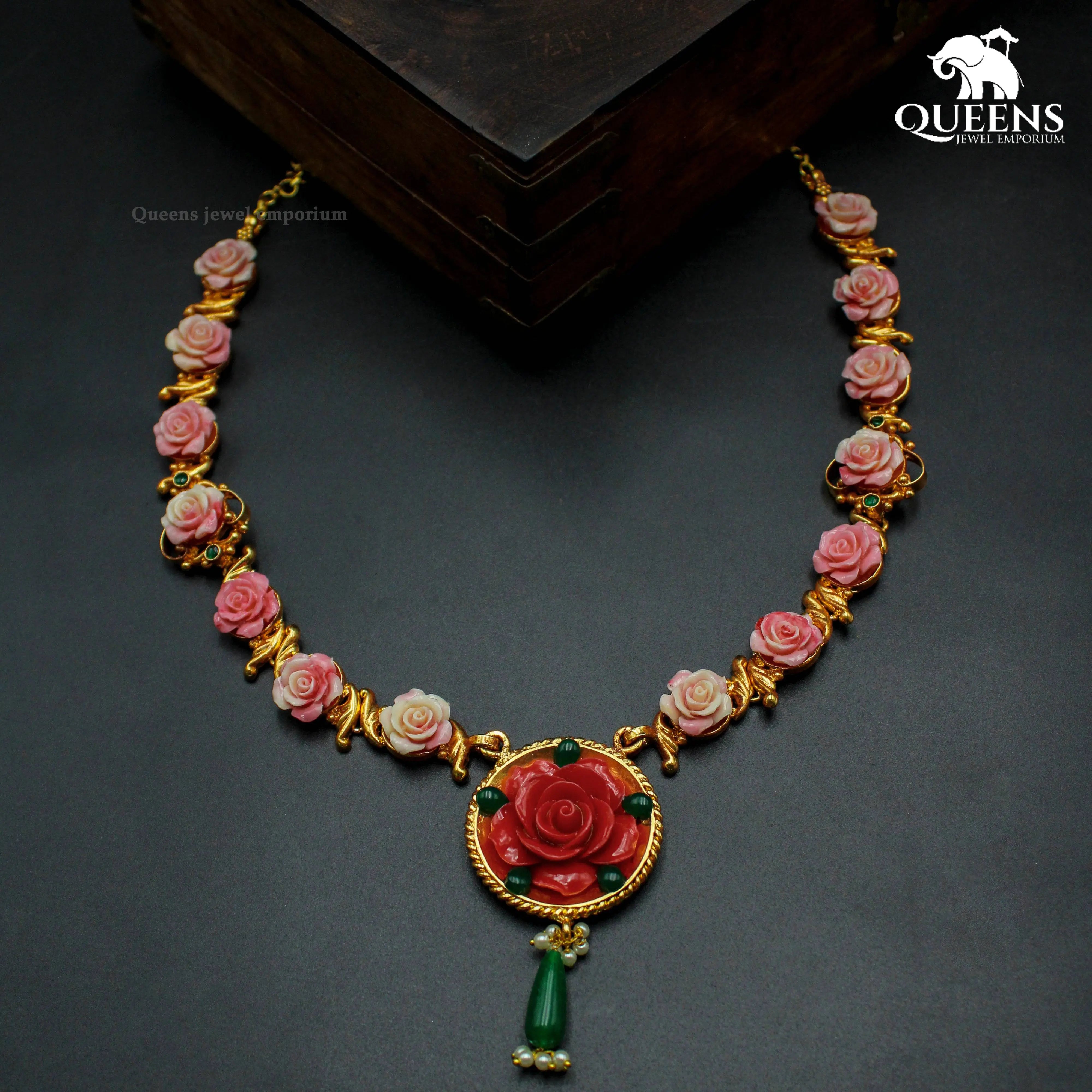 PANINEER NECKLACE - Queens Jewel Emporium