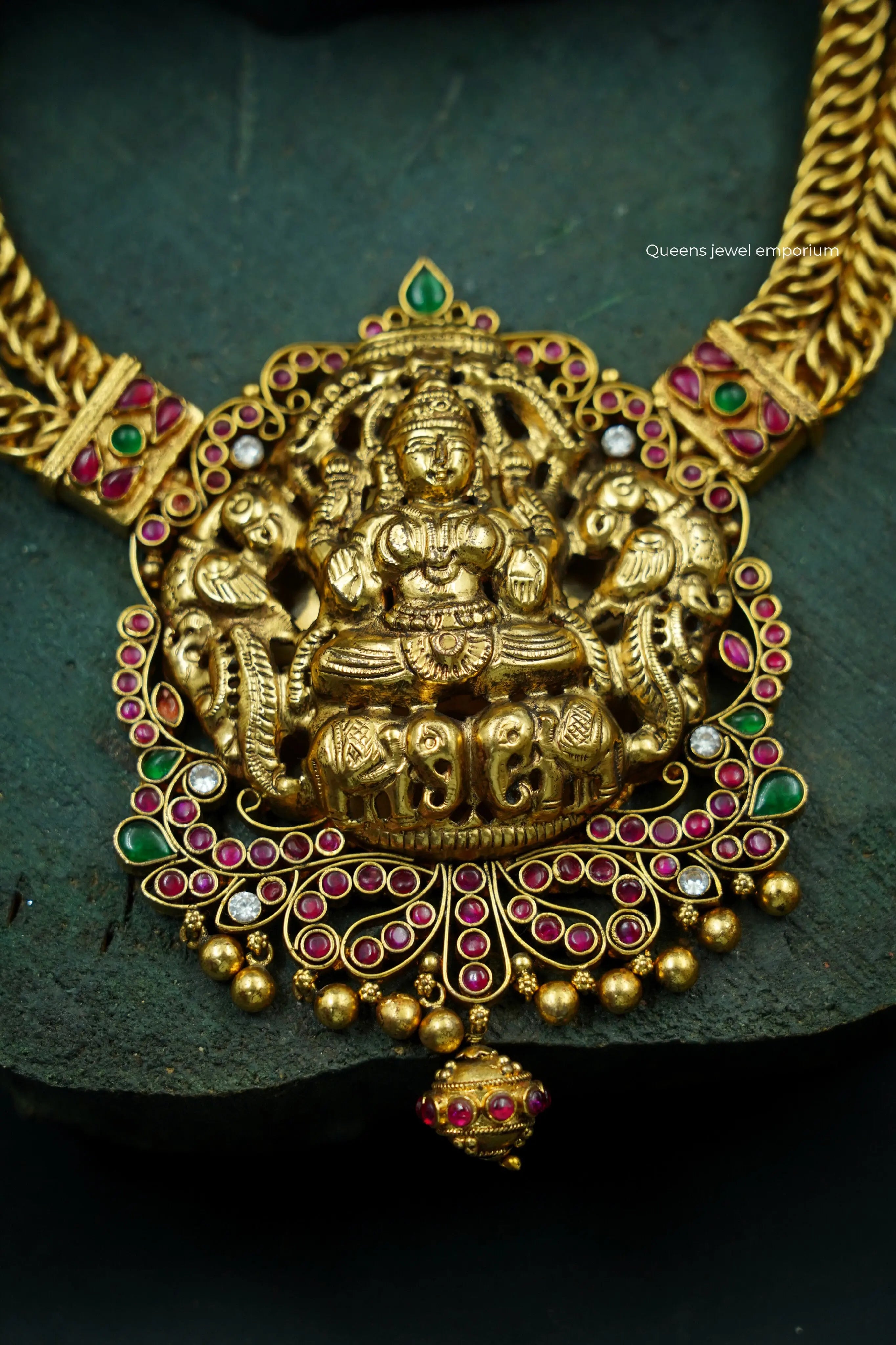 PARVATHI NAGAS HARAM - Queens Jewel Emporium