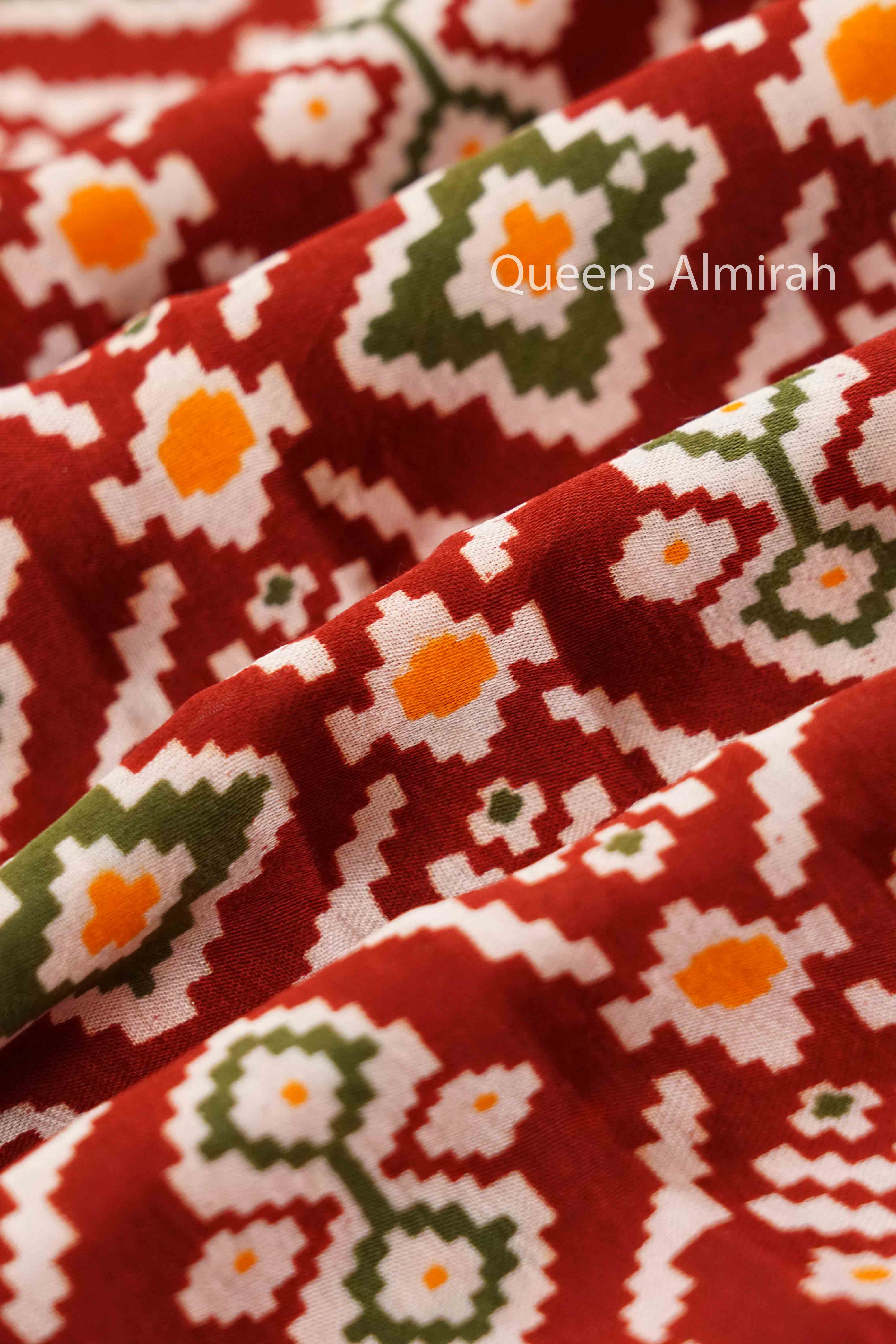 PERSIAN RED WITH ROYAL BLUE MODAL SILK SAREE - Queens Jewel Emporium