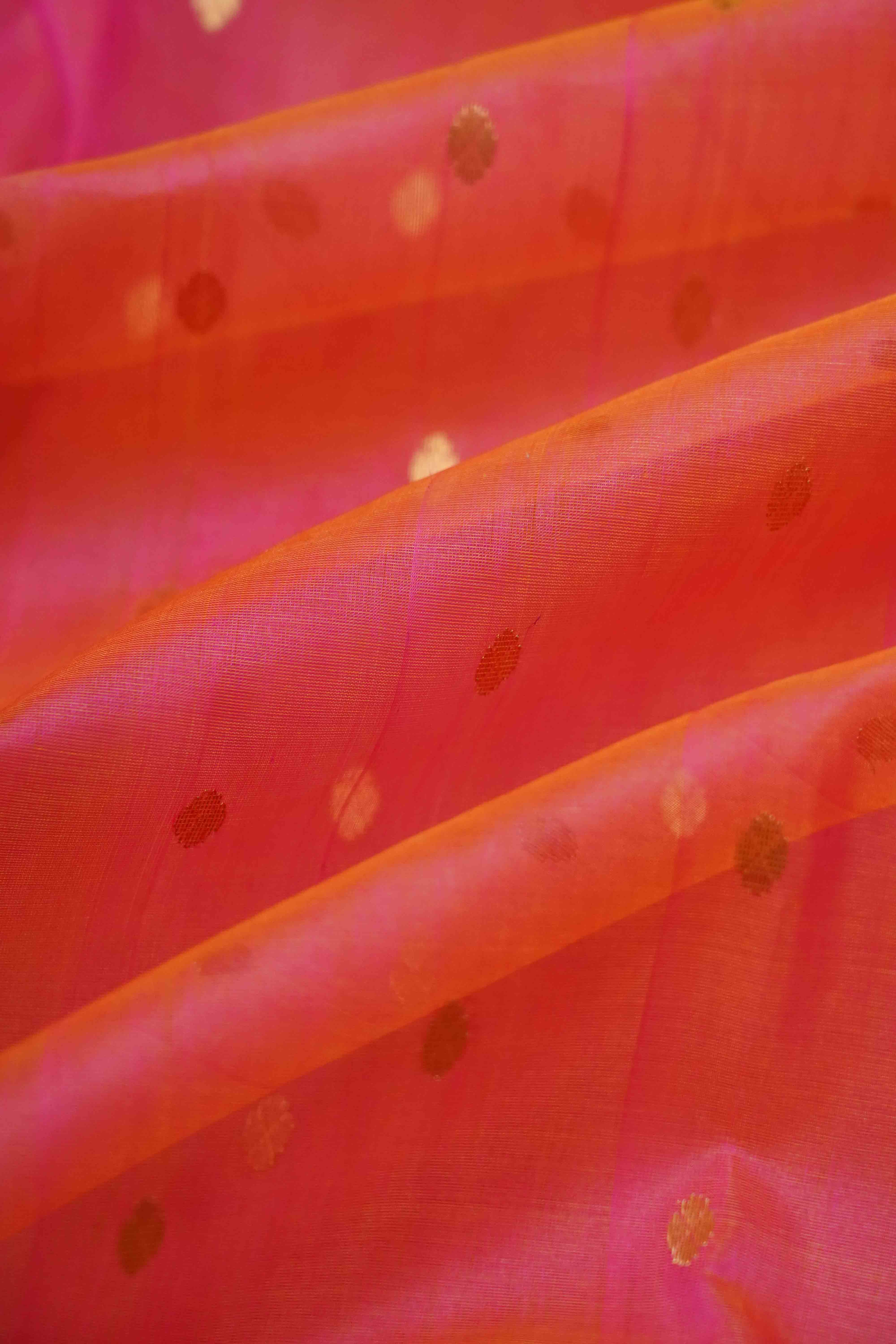 PINKISH RED-TRADITIONAL CHANDERI KATAN SILK HANDLOOM SAREE WITH NAKSHI ZARI & BORDER &BUTI - Queens Jewel Emporium