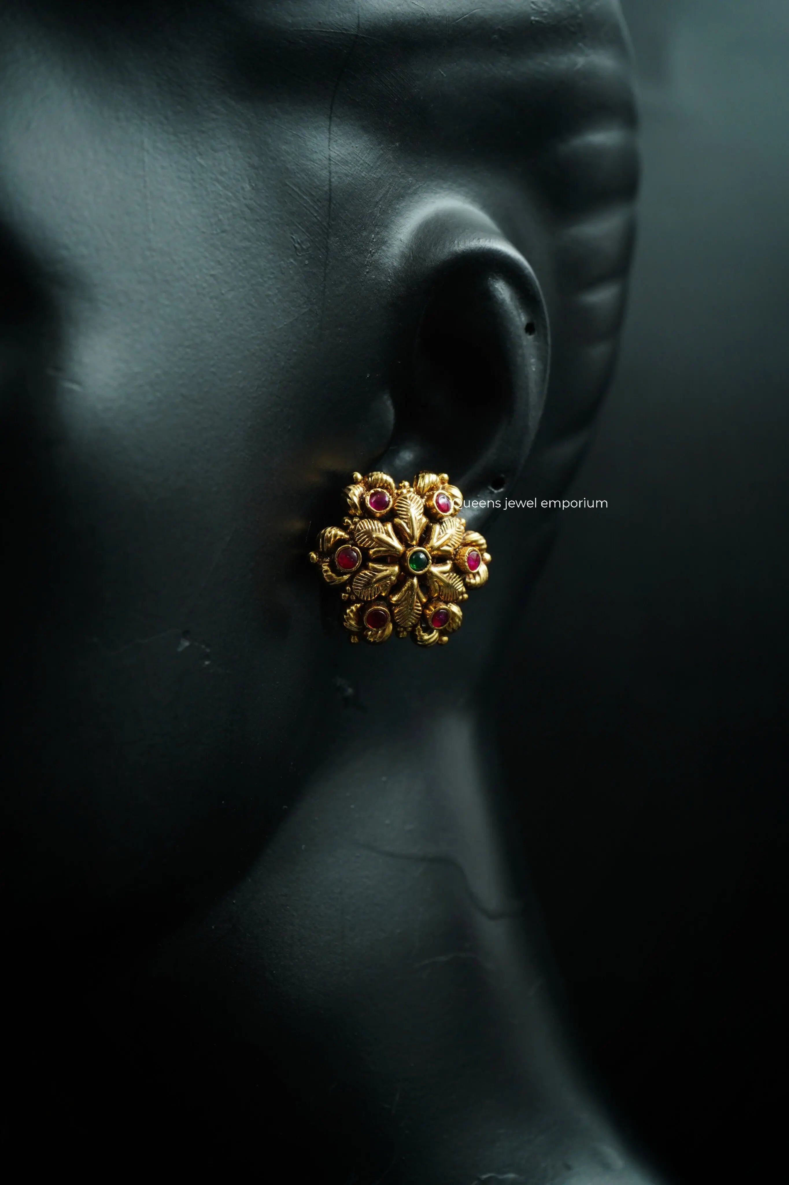 PUJITHA STUD - Queens Jewel Emporium