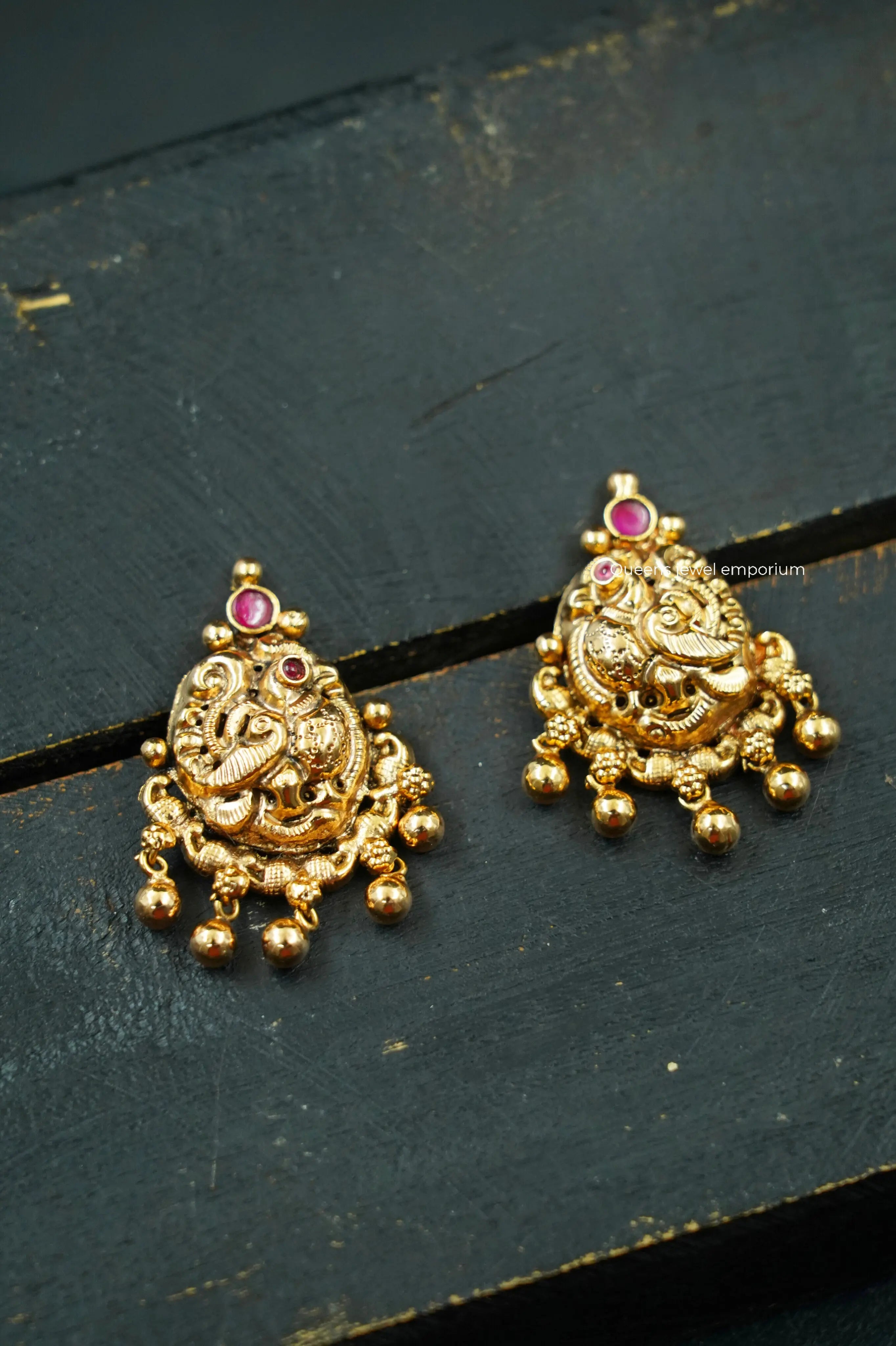 Ponni Nagas stud Queens Jewel Emporium