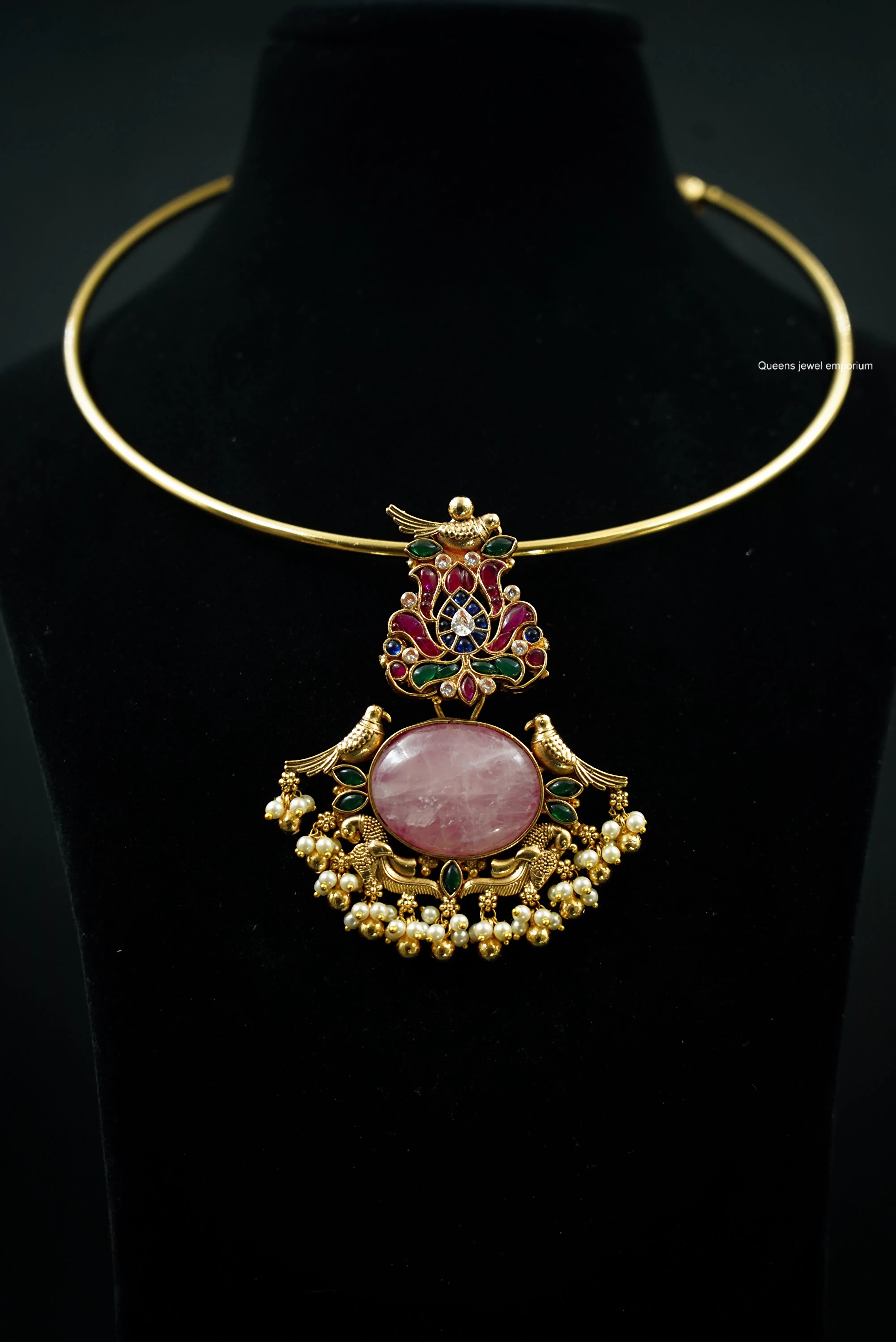 Pranavi Pendant Queens_collections_add