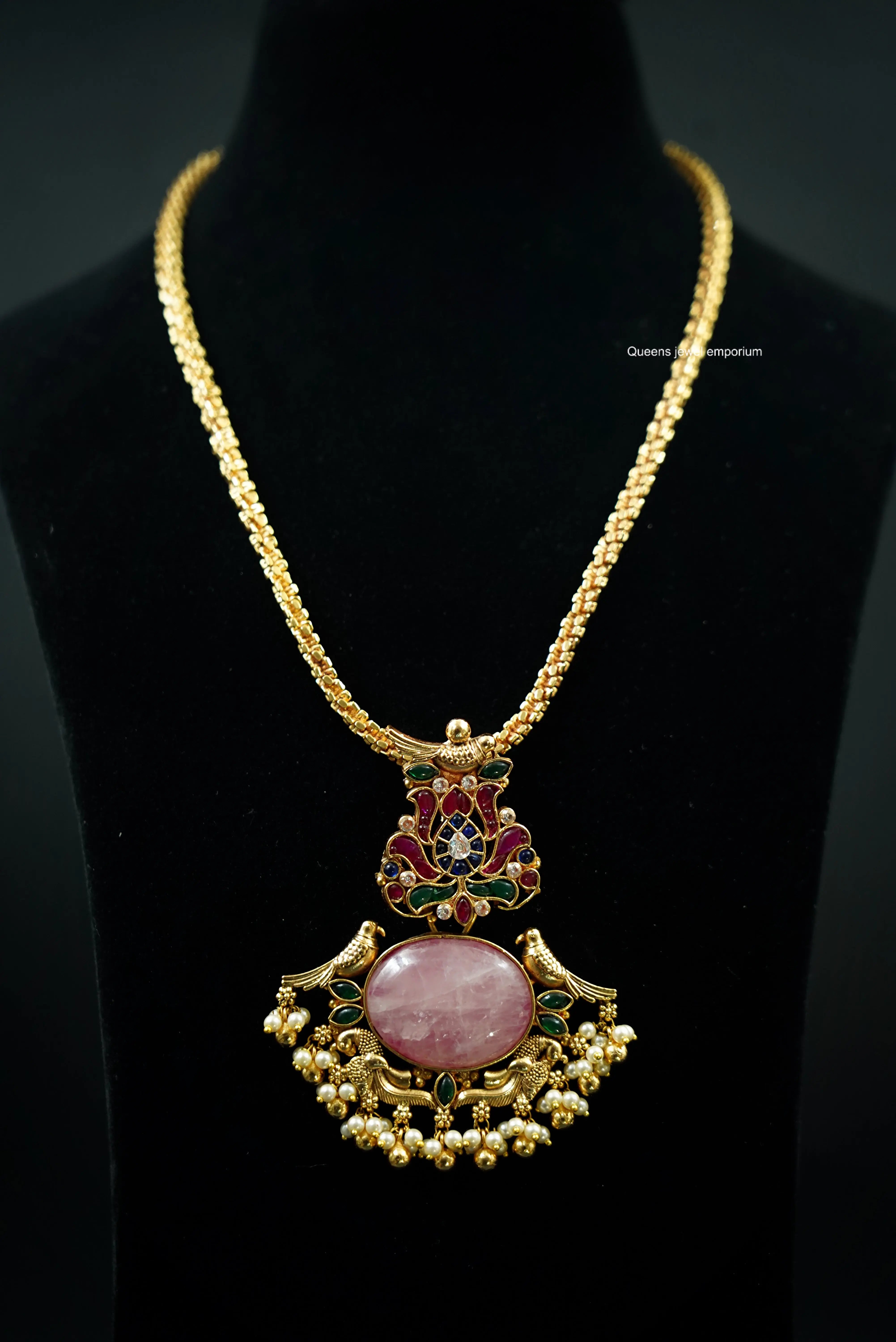 Pranavi Pendant Queens_collections_add