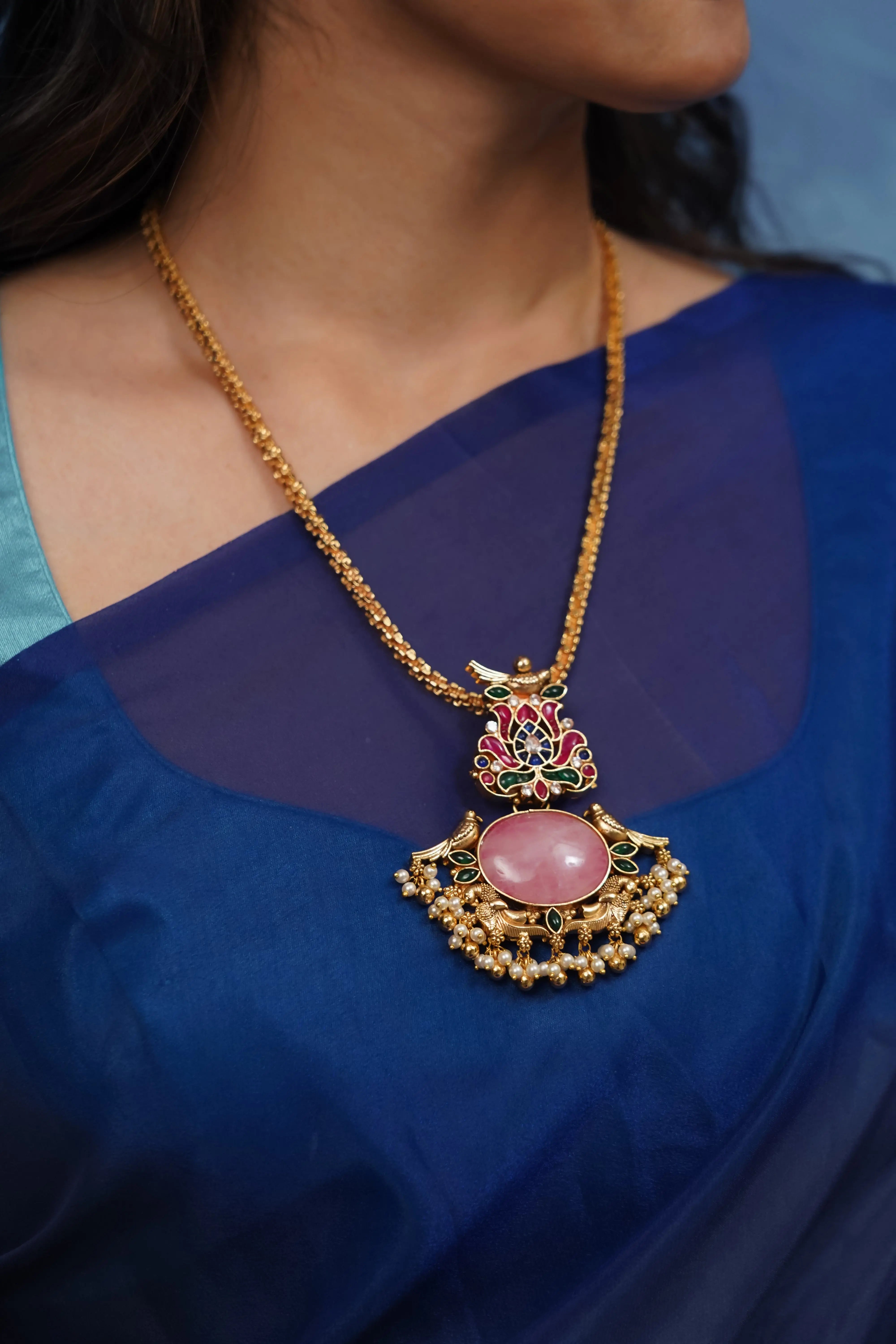 Pranavi Pendant Queens_collections_add