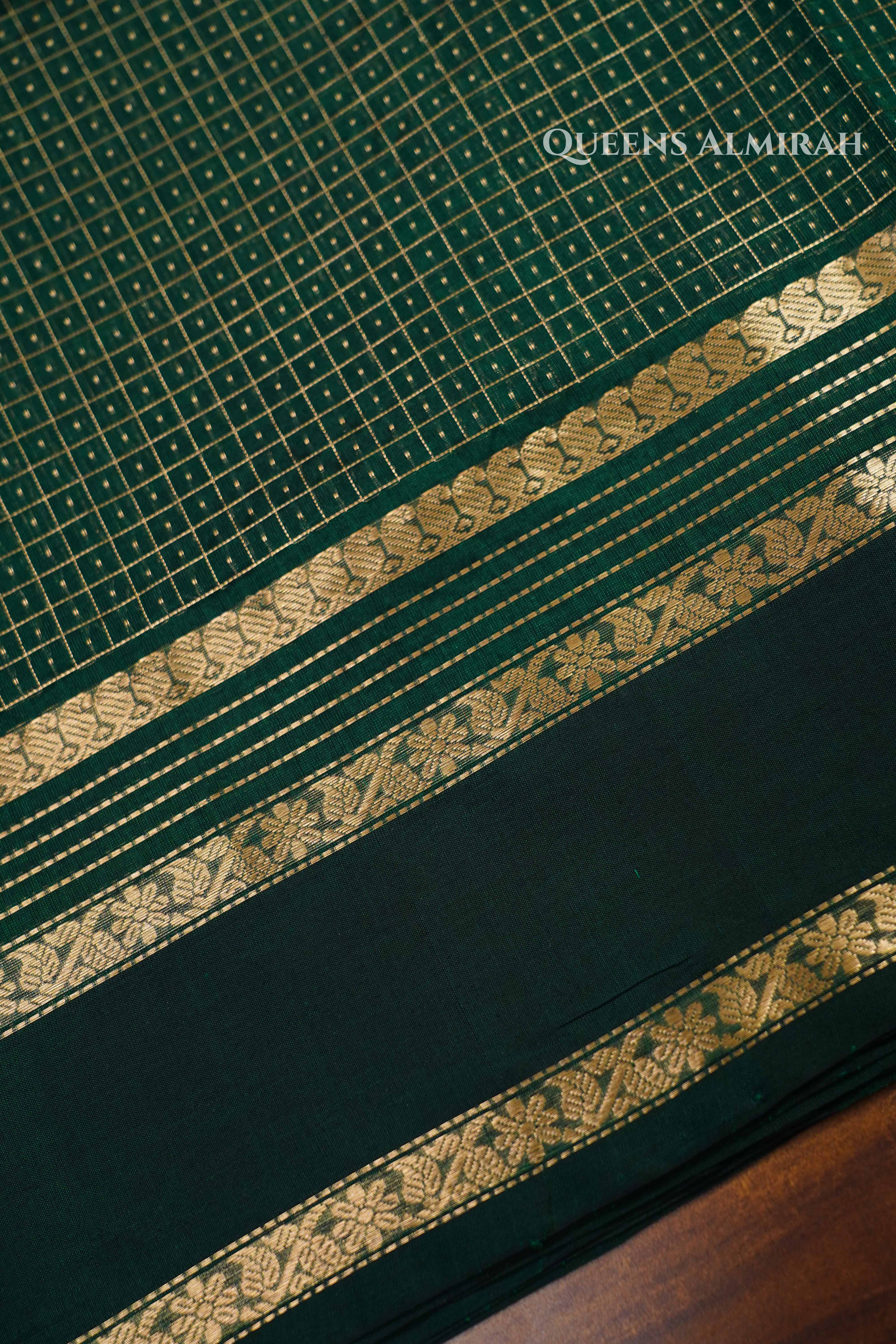 Pure Kanchi Silk Cotton- Emerald Green QUEENS ALMIRAH