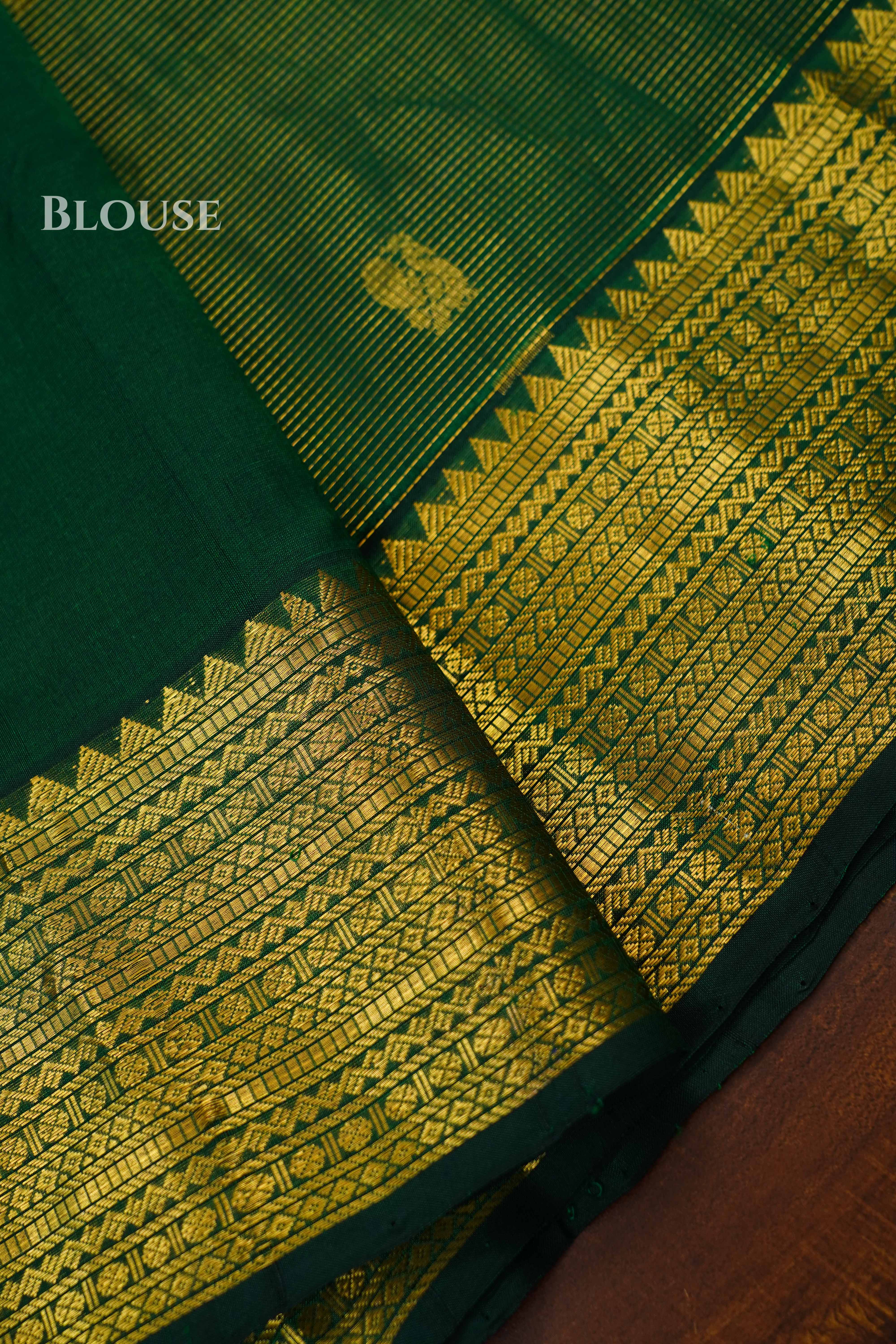 Pure Silk Cotton- Emerald Green Vaira Oosi Saree QUEENS ALMIRAH