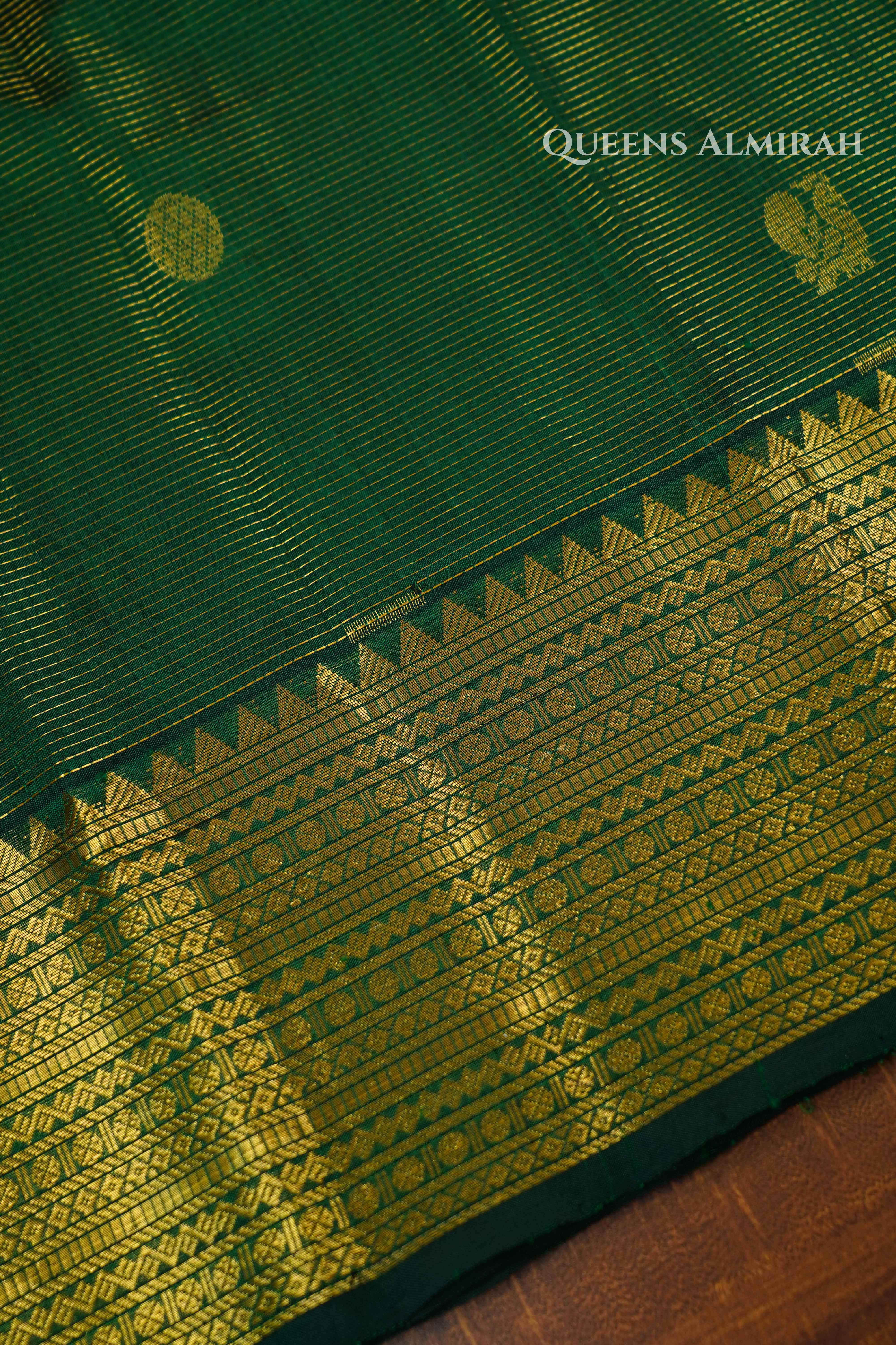 Pure Silk Cotton- Emerald Green Vaira Oosi Saree QUEENS ALMIRAH